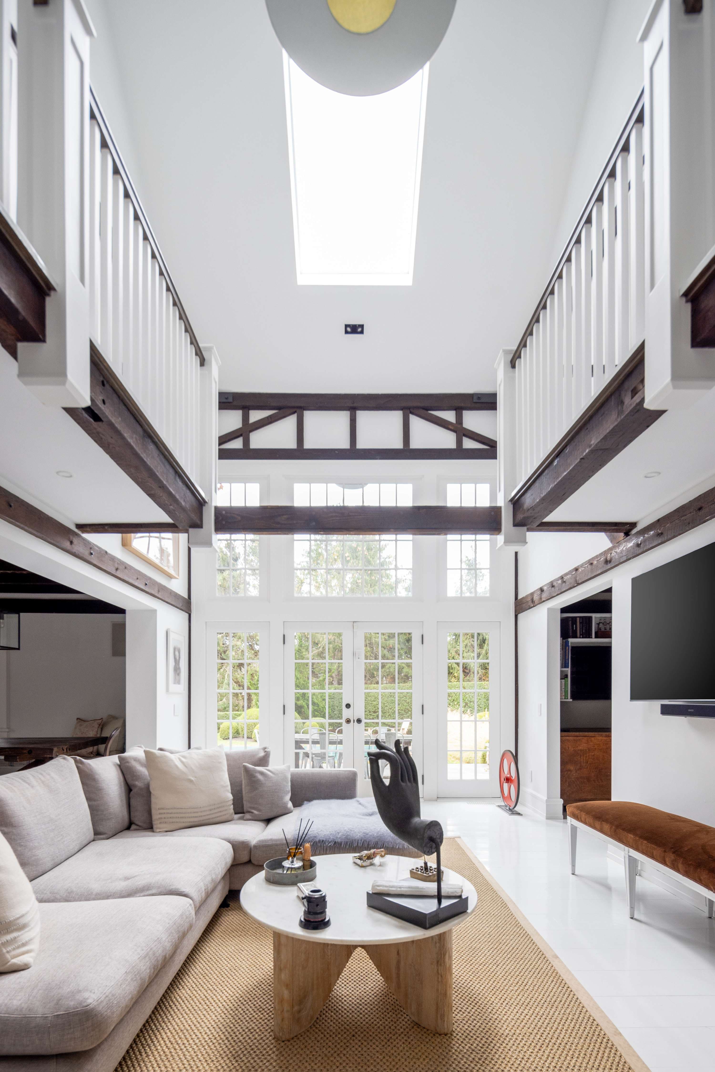 Bridgehaven Estate | Bridgehampton | Renovated Farmhouse w/ Pool photo 9