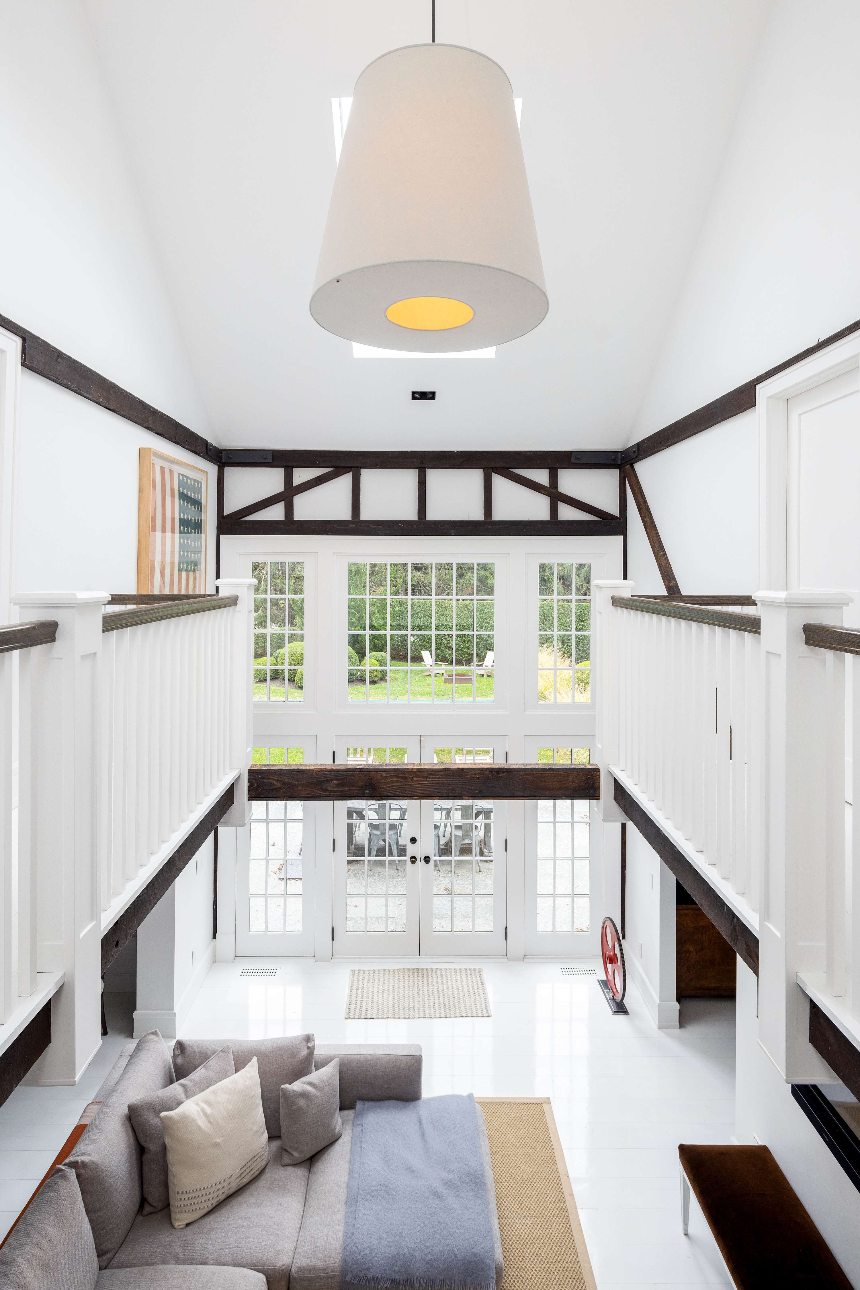 Bridgehaven Estate | Bridgehampton | Renovated Farmhouse w/ Pool photo 8