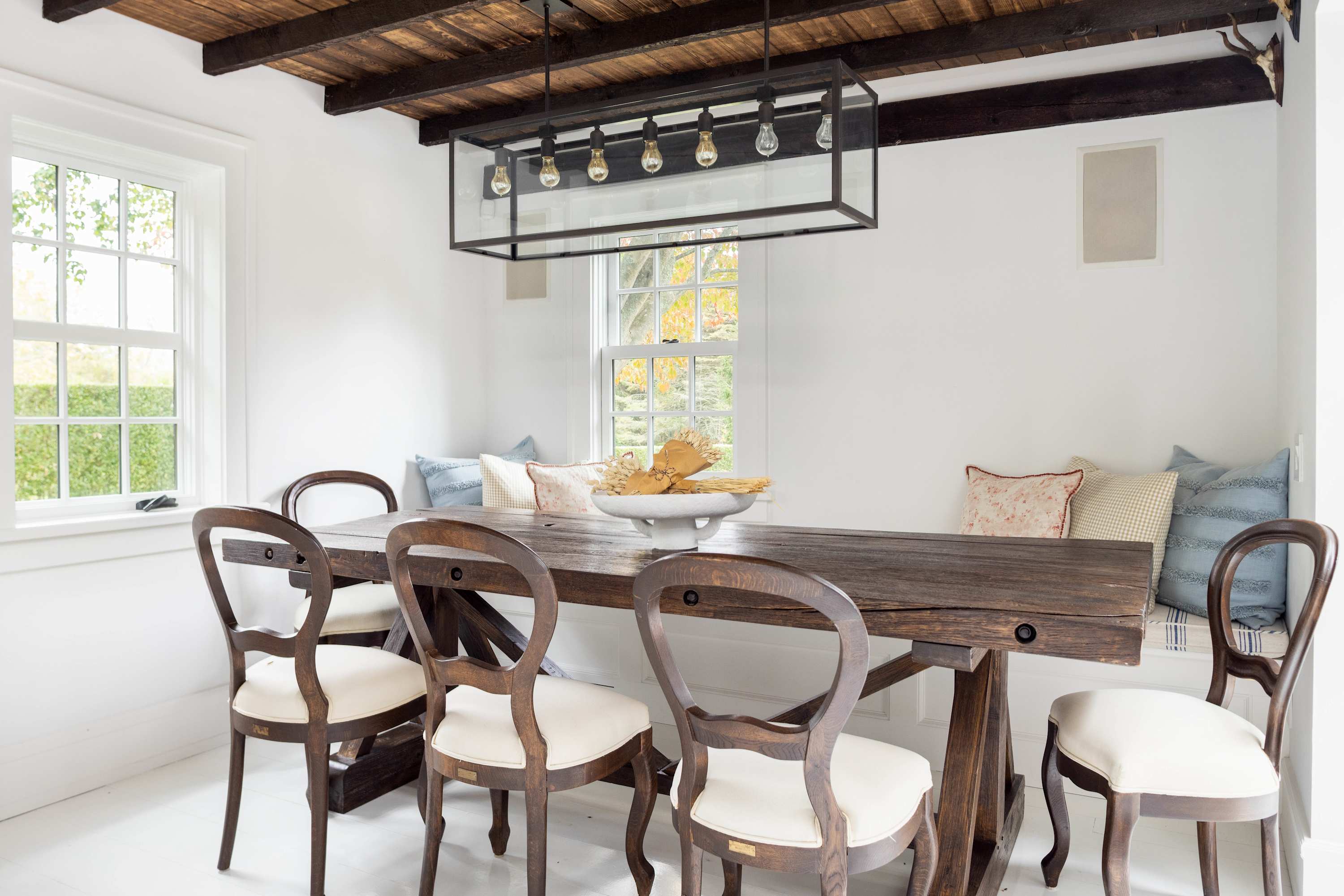 Bridgehaven Estate | Bridgehampton | Renovated Farmhouse w/ Pool photo 11