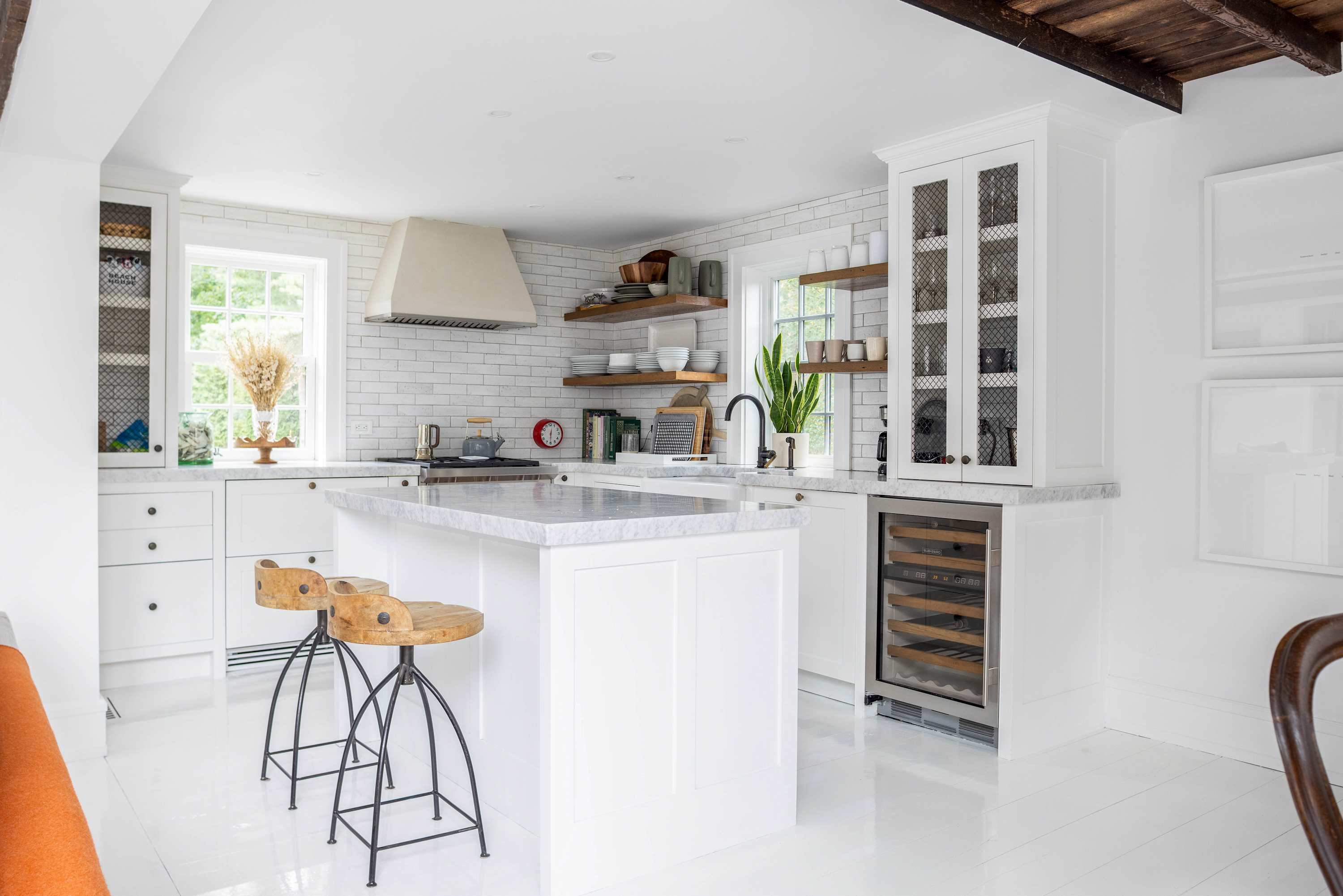 Bridgehaven Estate | Bridgehampton | Renovated Farmhouse w/ Pool photo 13