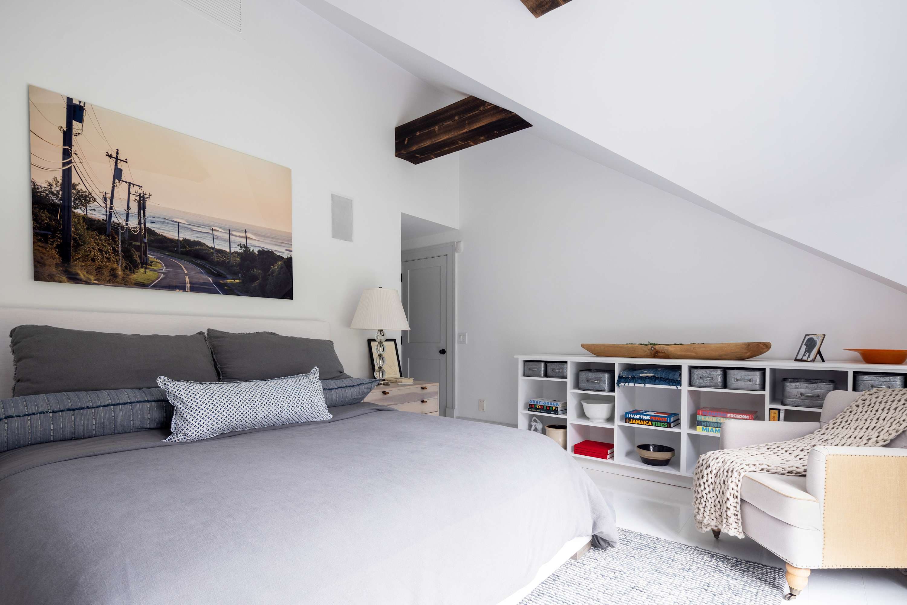 Bridgehaven Estate | Bridgehampton | Renovated Farmhouse w/ Pool photo 17
