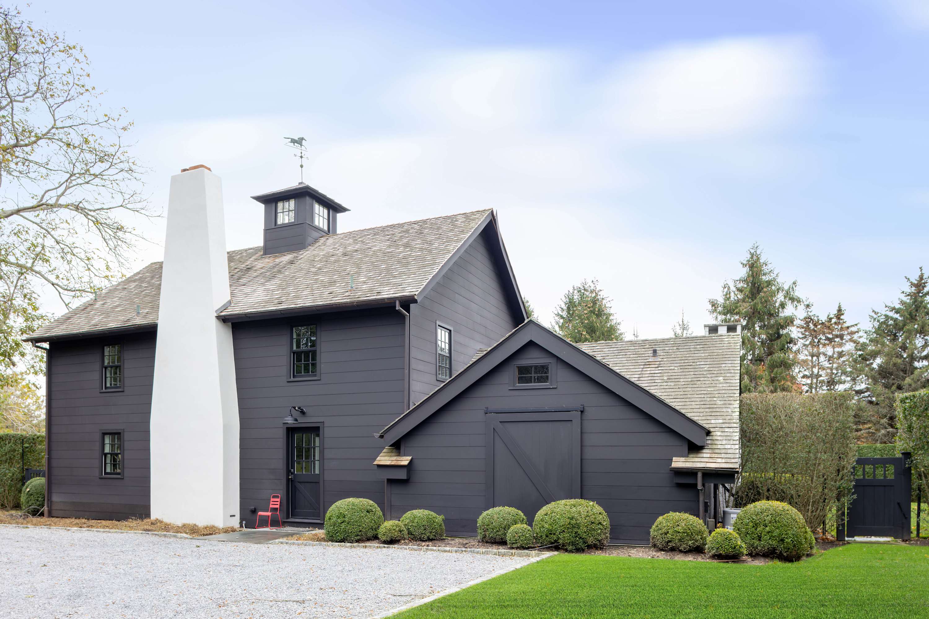 Bridgehaven Estate | Bridgehampton | Renovated Farmhouse w/ Pool photo 28