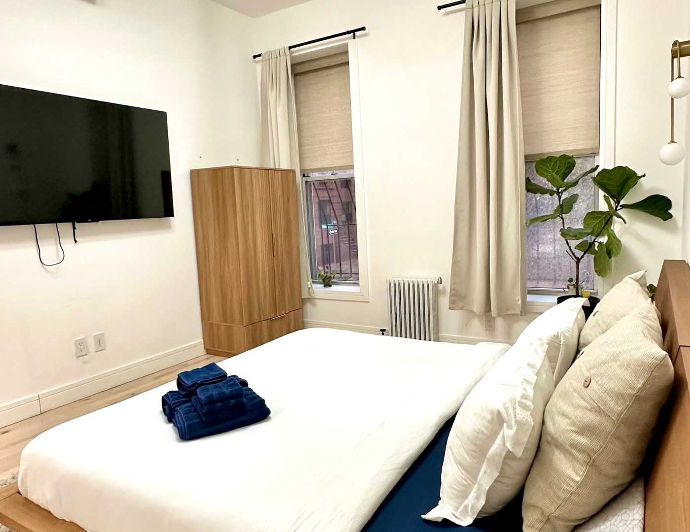 Decatur Place | Stuyvesant Heights | Chic Apartment photo 4