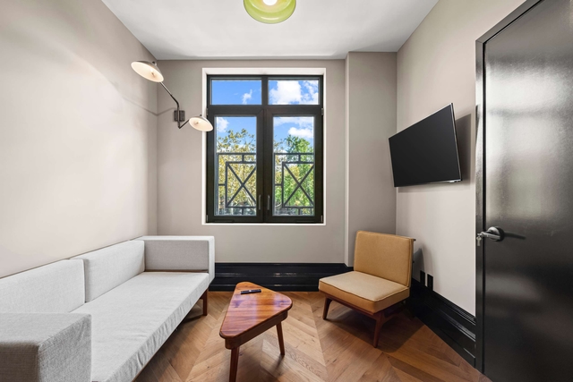 Image of Living space #2