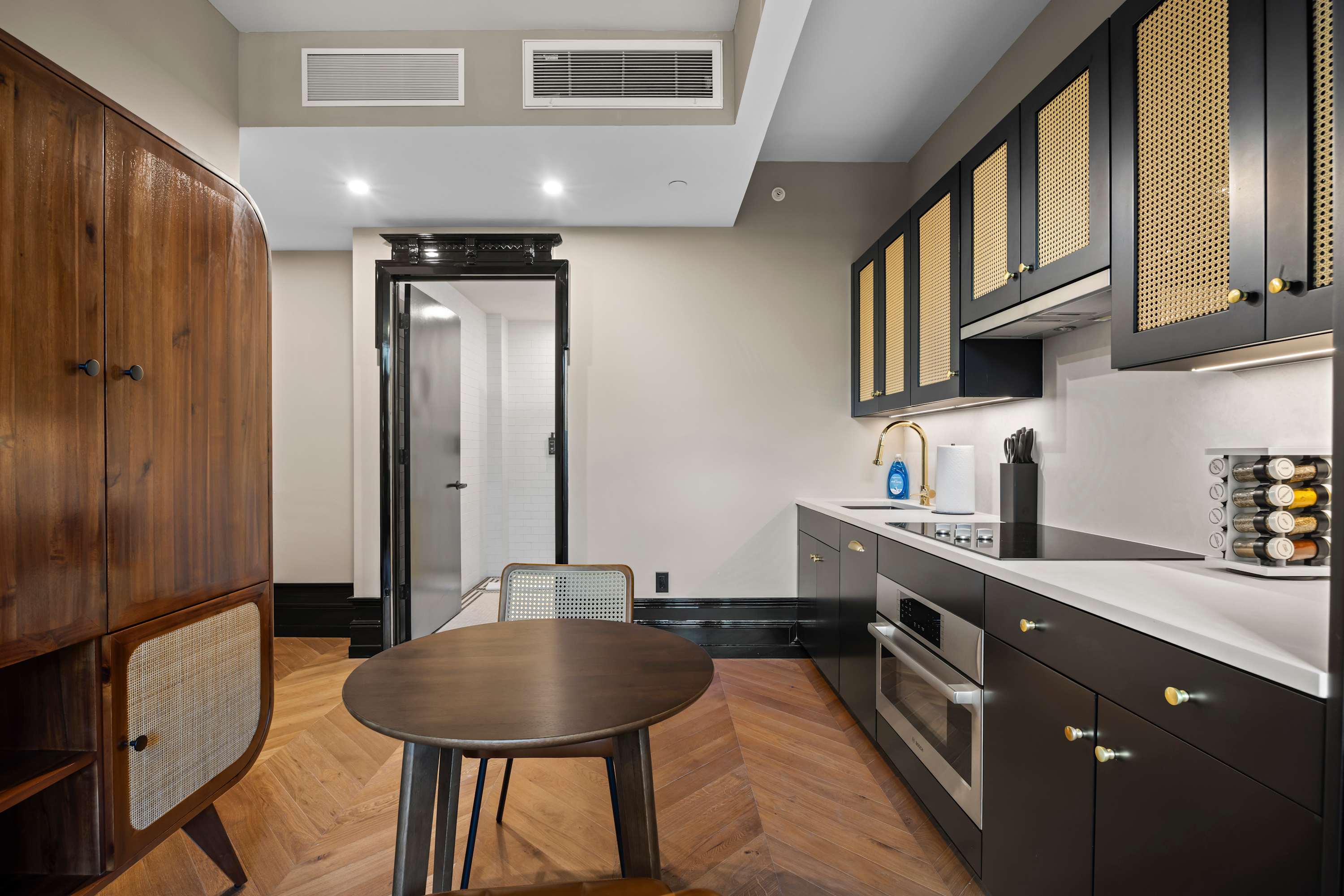 Freeman 303 | Lower East Side | Condo with Shared Amenities photo 9