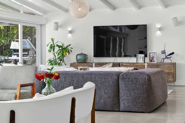 Image of Living space #4