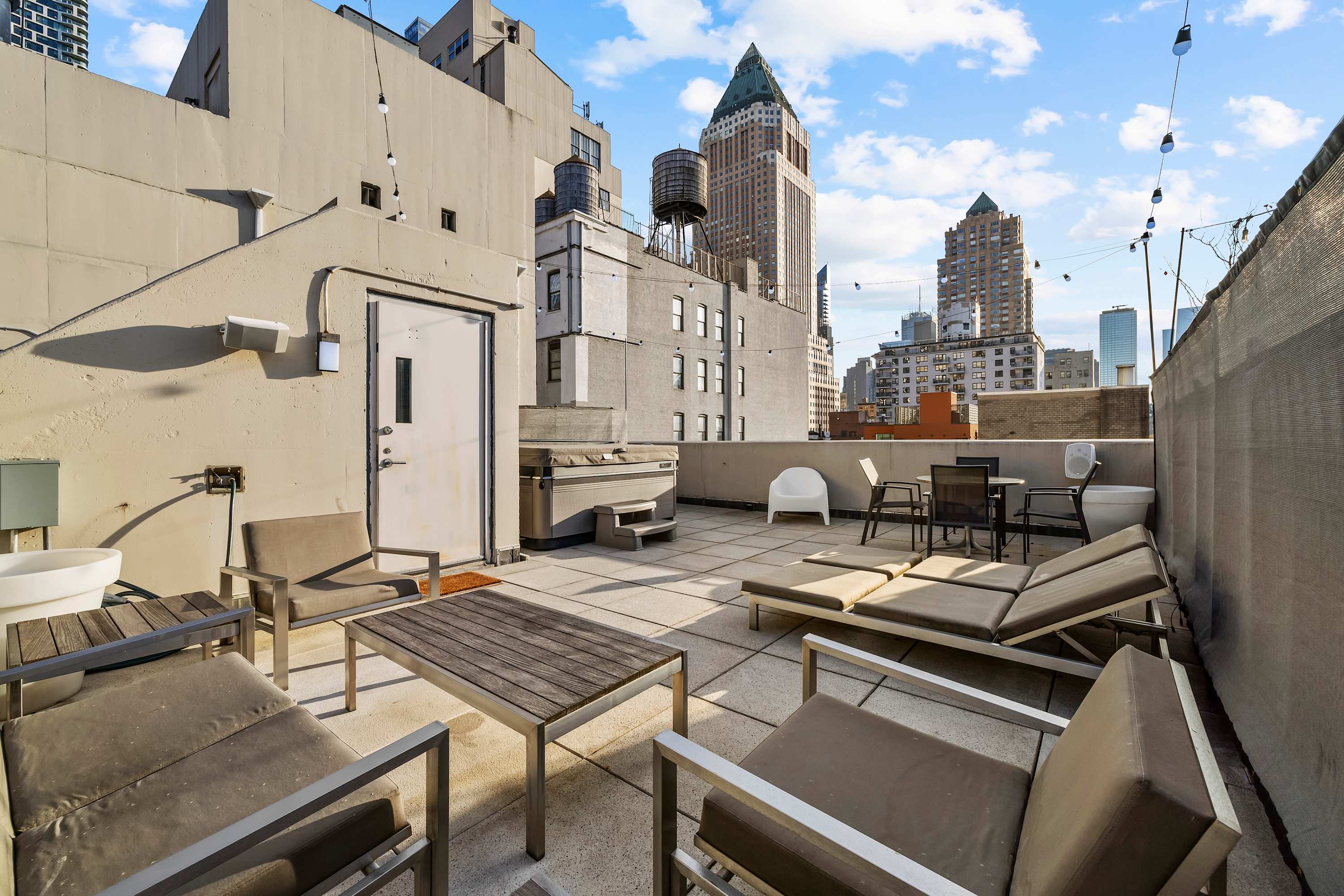 Vesper Court I | Hell’s Kitchen | Penthouse with Private Roof Terrace & Jacuzzi photo 26