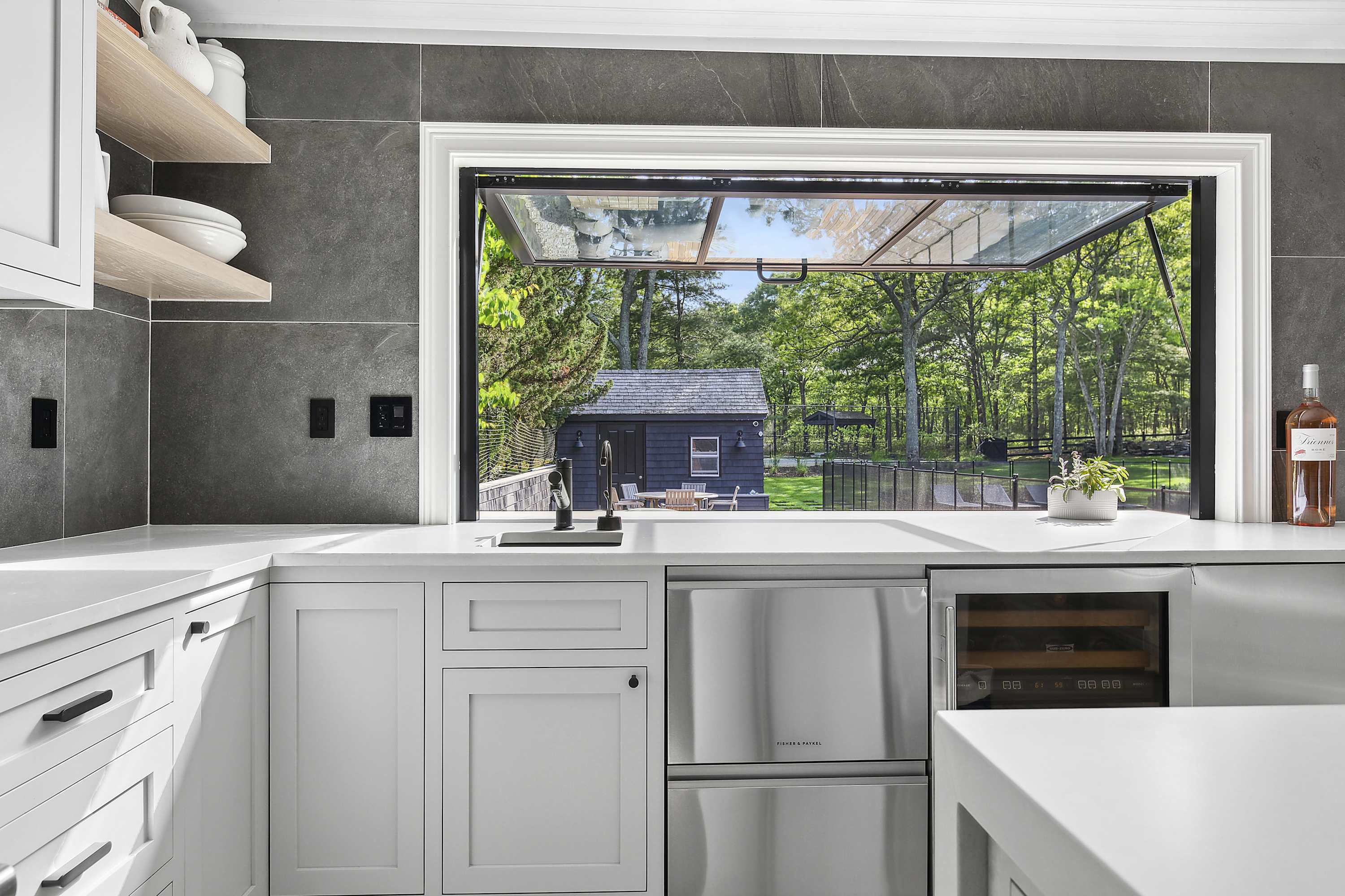 Wainscott Woods | Wainscott | Luxe Estate with Pool & Tennis photo 15