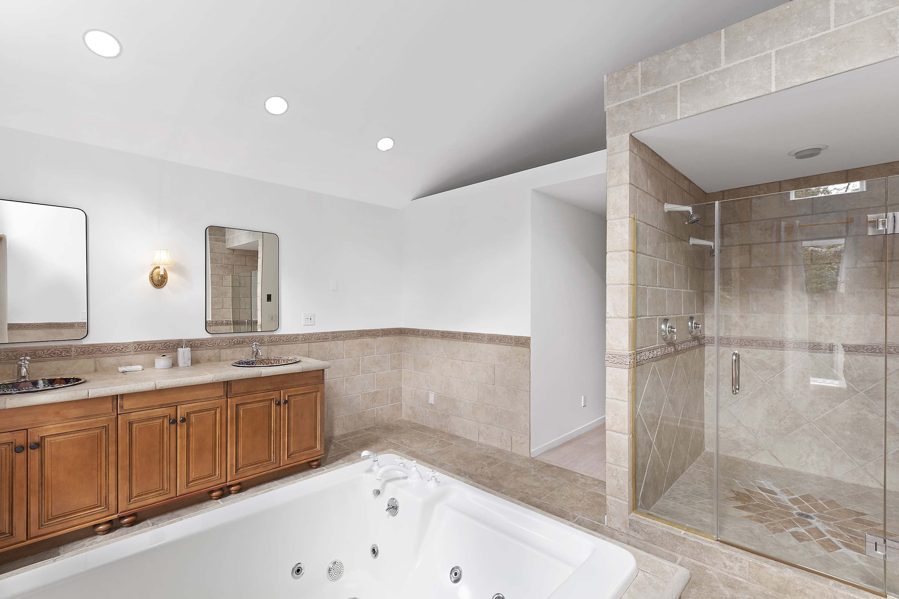 Wainscott Woods | Wainscott | Luxe Estate with Pool & Tennis photo 29