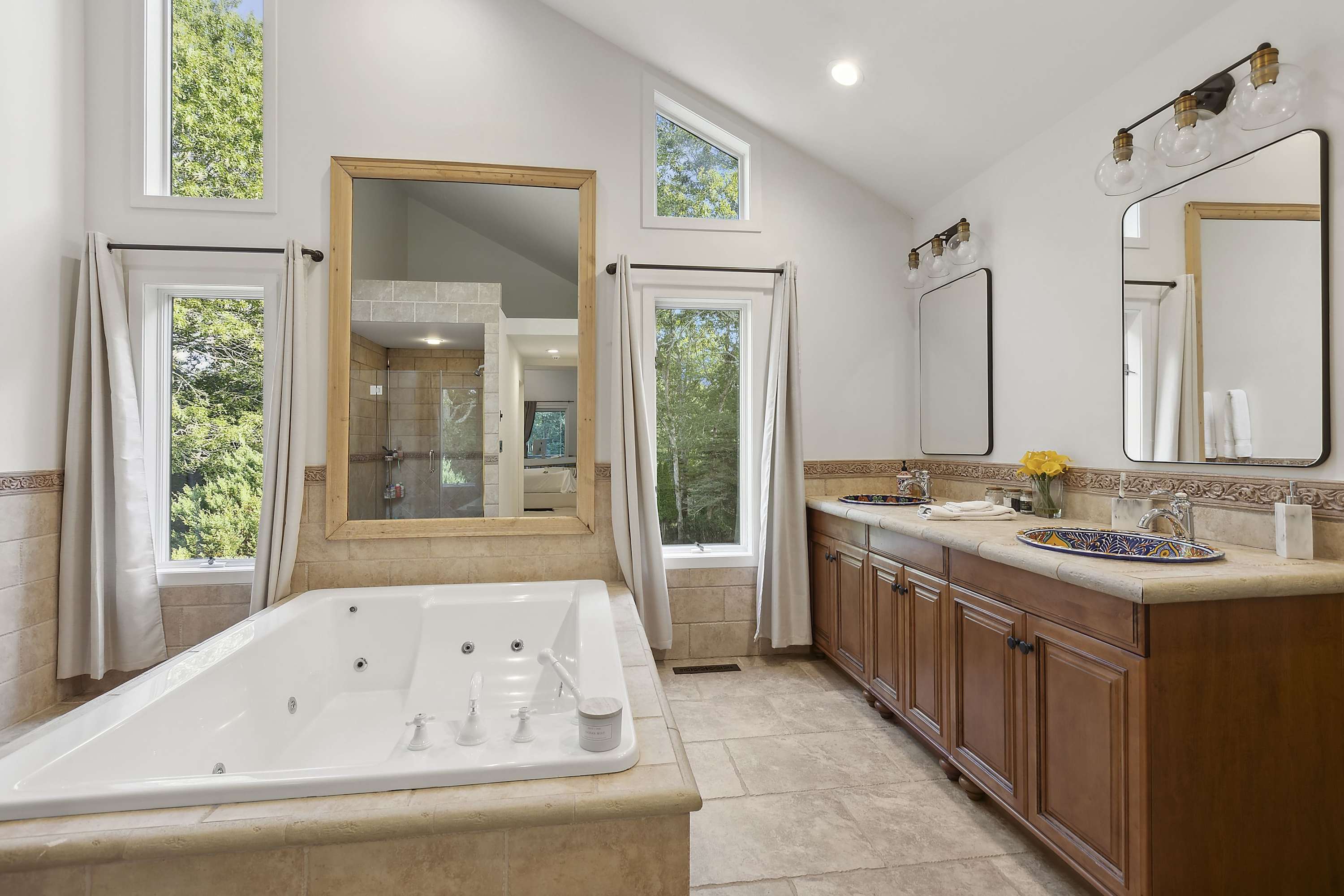 Wainscott Woods | Wainscott | Luxe Estate with Pool & Tennis photo 28