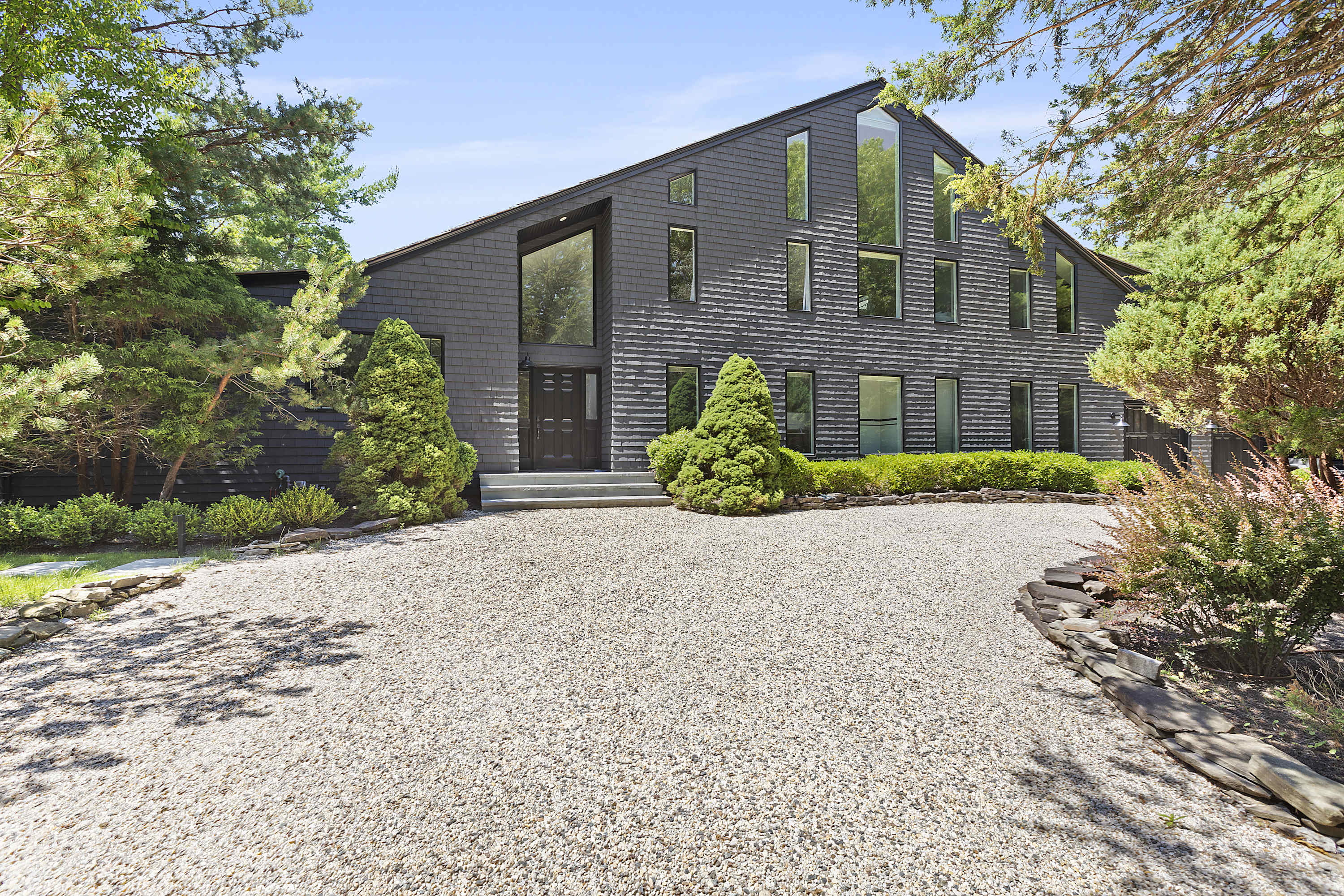 Wainscott Woods | Wainscott | Luxe Estate with Pool & Tennis photo 47