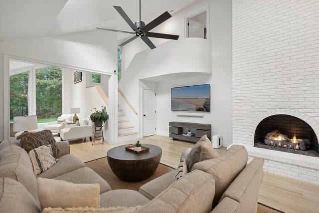Image of Living space #1