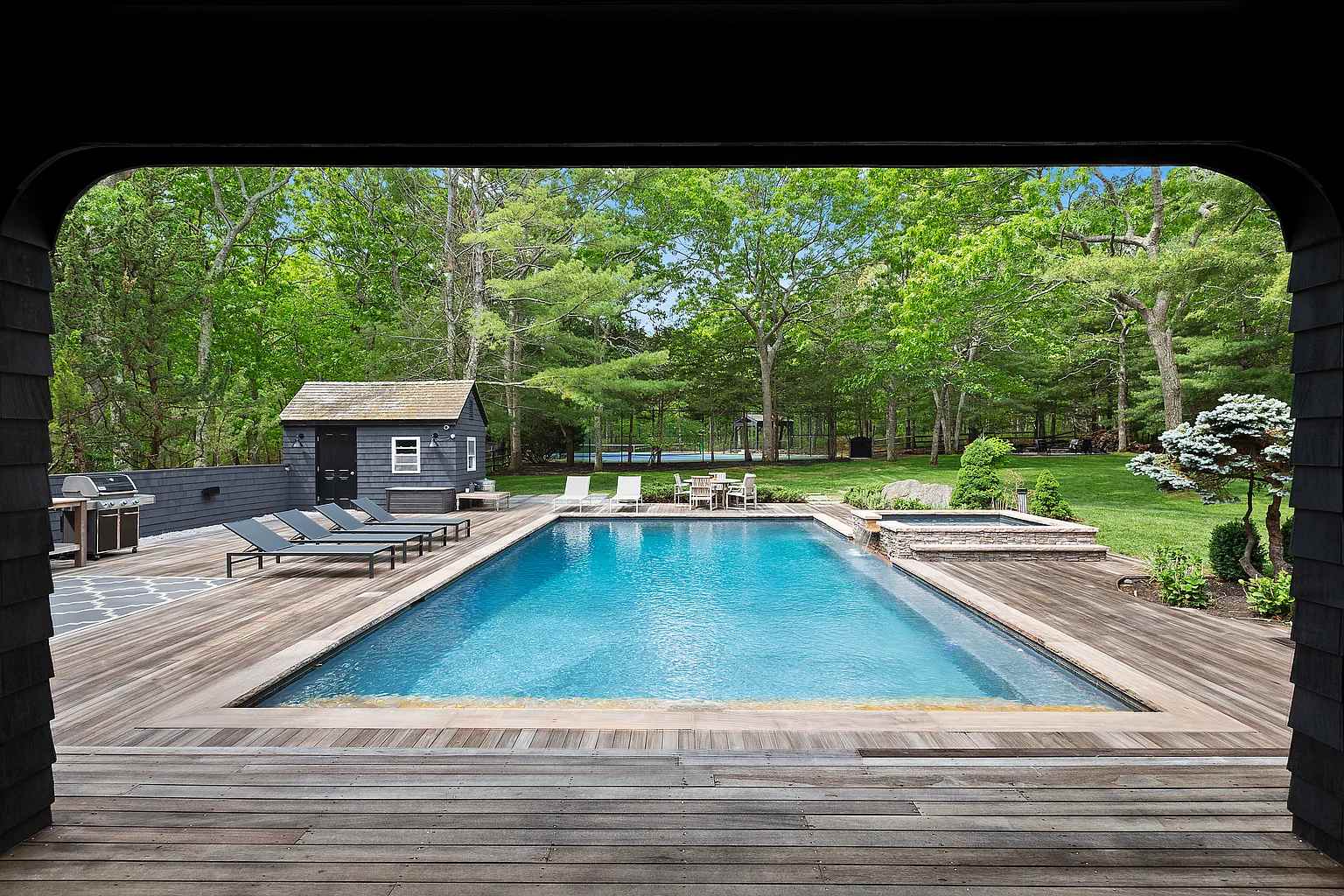 Wainscott Woods | Wainscott | Luxe Estate with Pool & Tennis photo 42