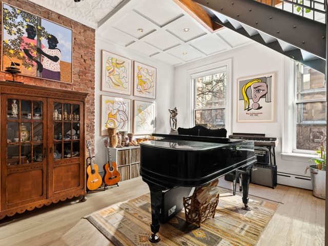 Image of Living space #2