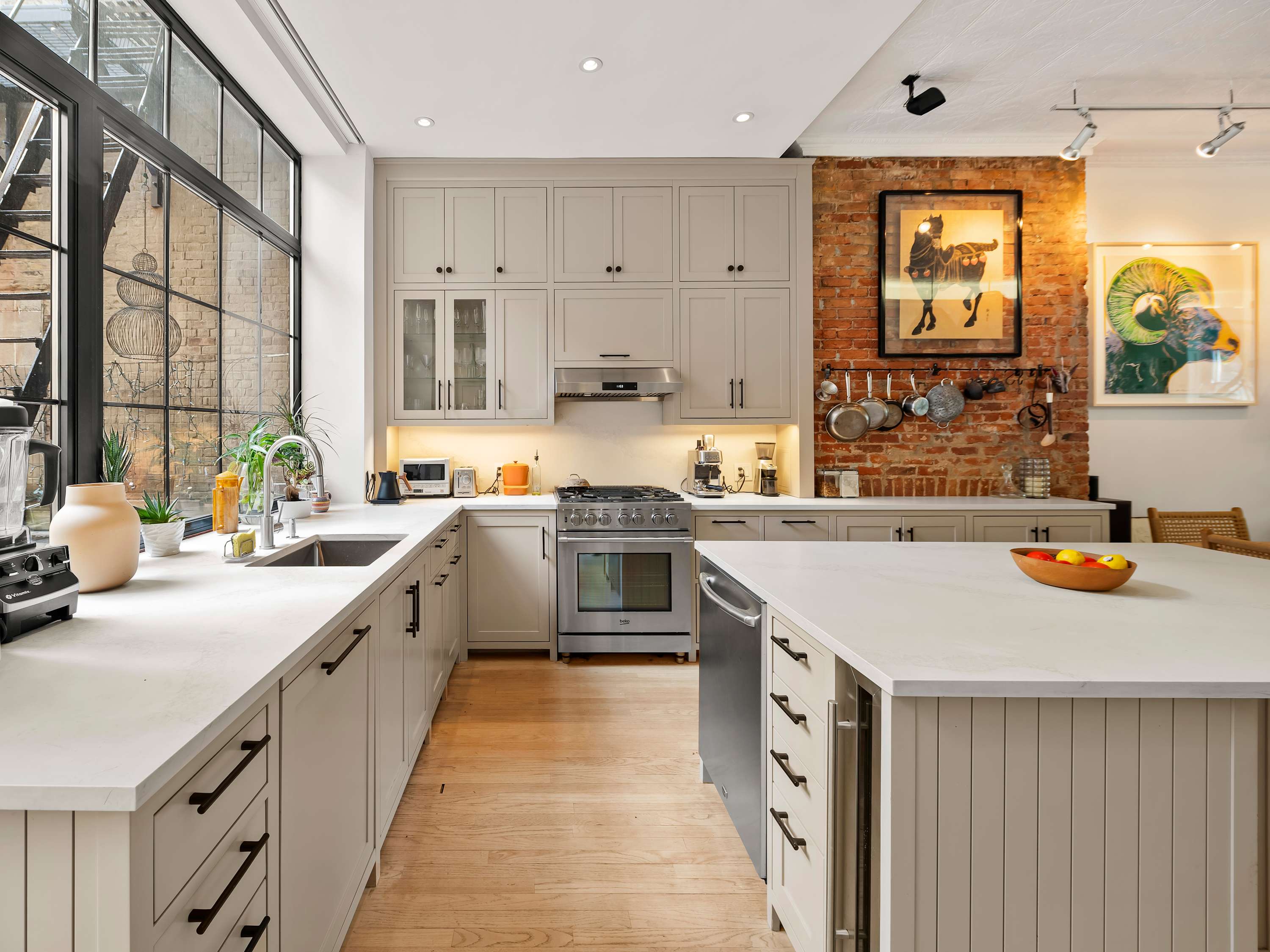 Bond Place | NoHo | Duplex with Private Terrace photo 5