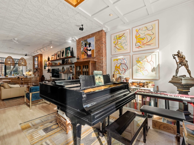 Image of Living space #5
