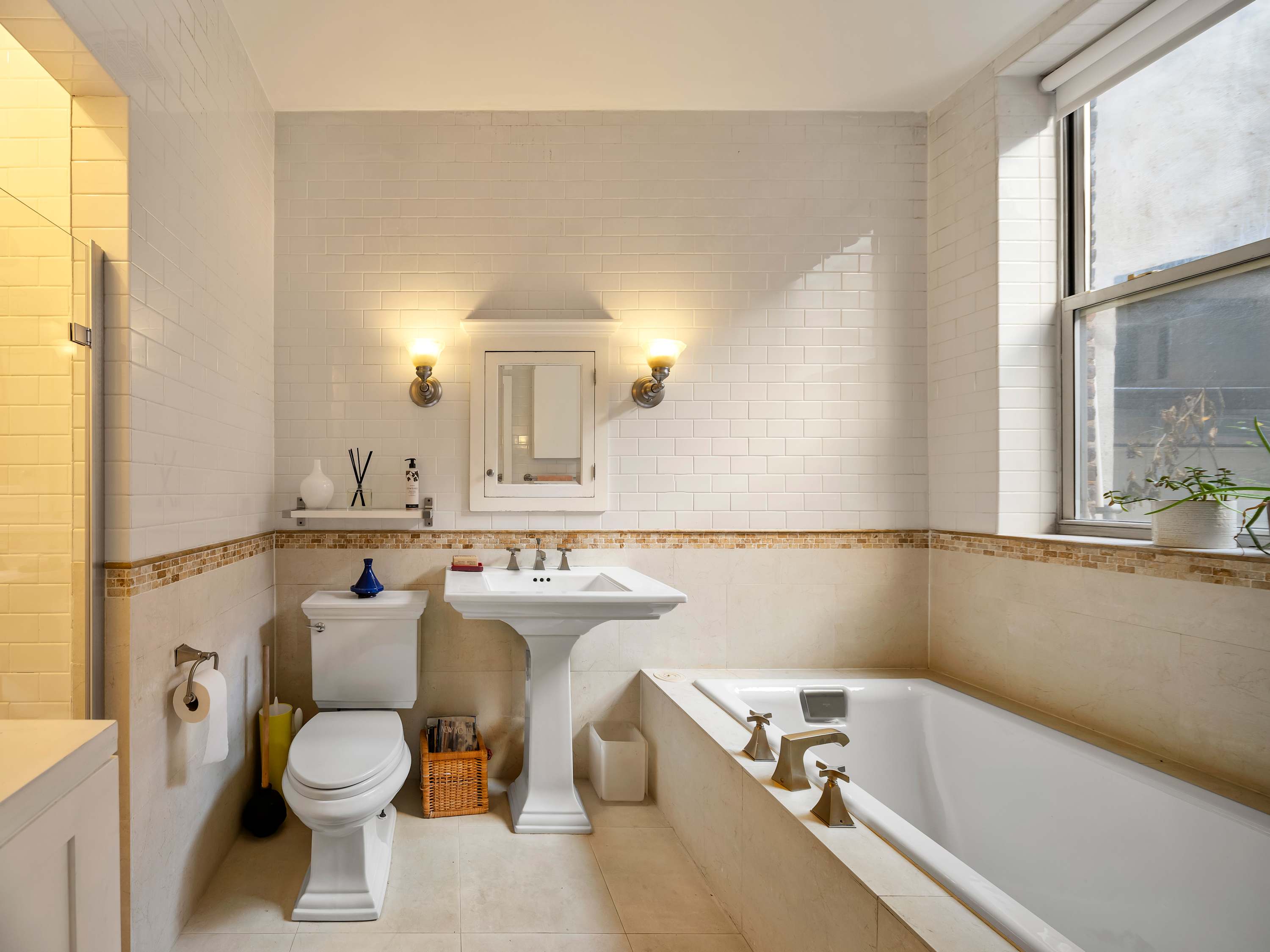 Bond Place | NoHo | Duplex with Private Terrace photo 24