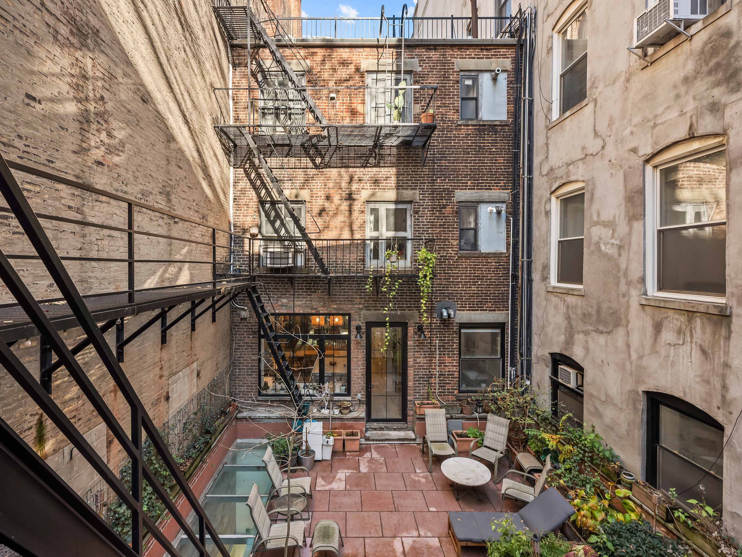 Bond Place | NoHo | Duplex with Private Terrace photo 28