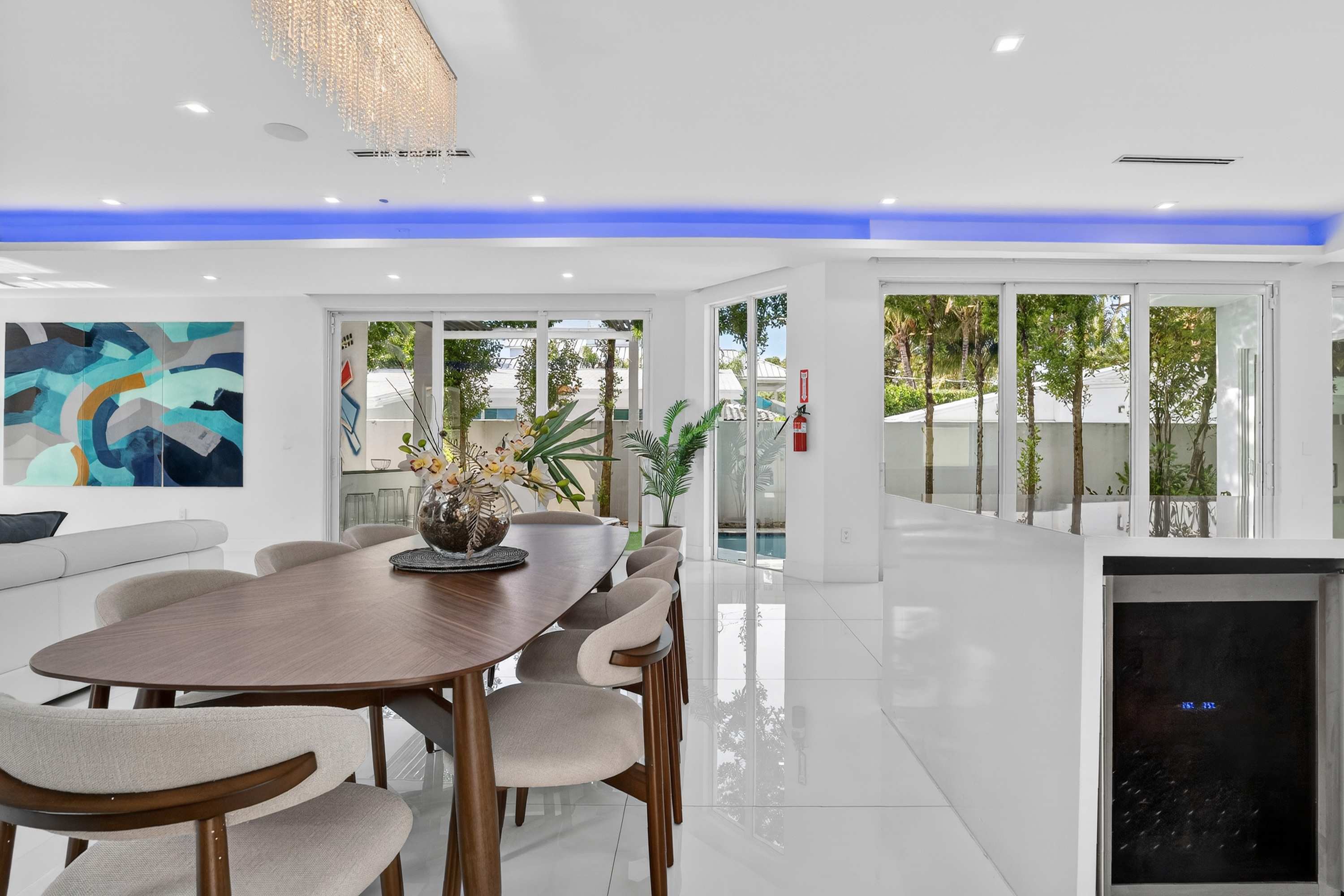 Villa Solara | Fort Lauderdale | Home with Pool and Private Balcony photo 8