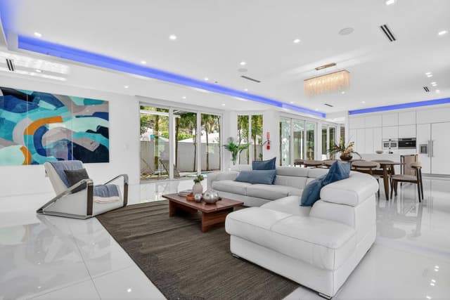 Image of Living space #3