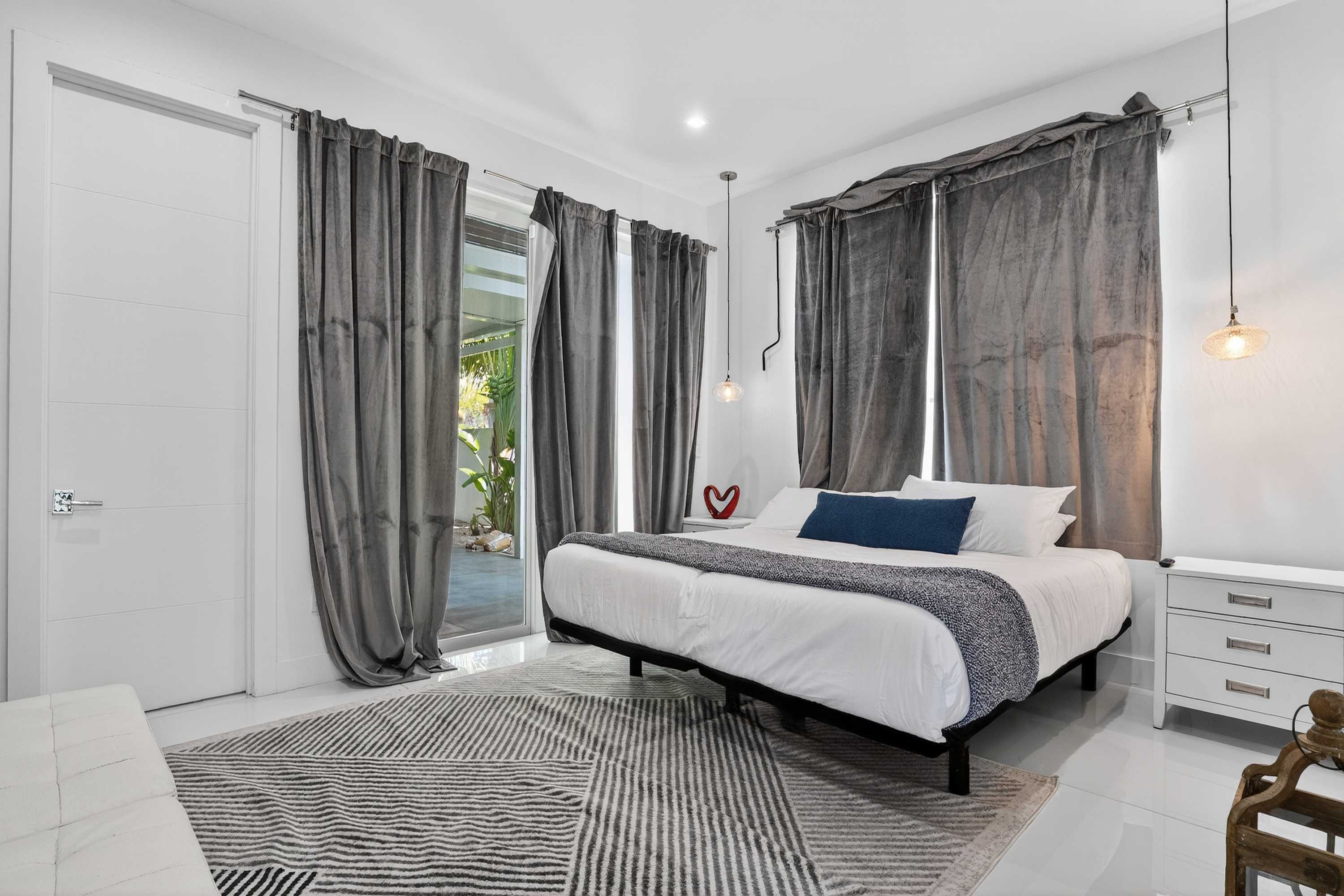 Villa Solara | Fort Lauderdale | Home with Pool and Private Balcony photo 29