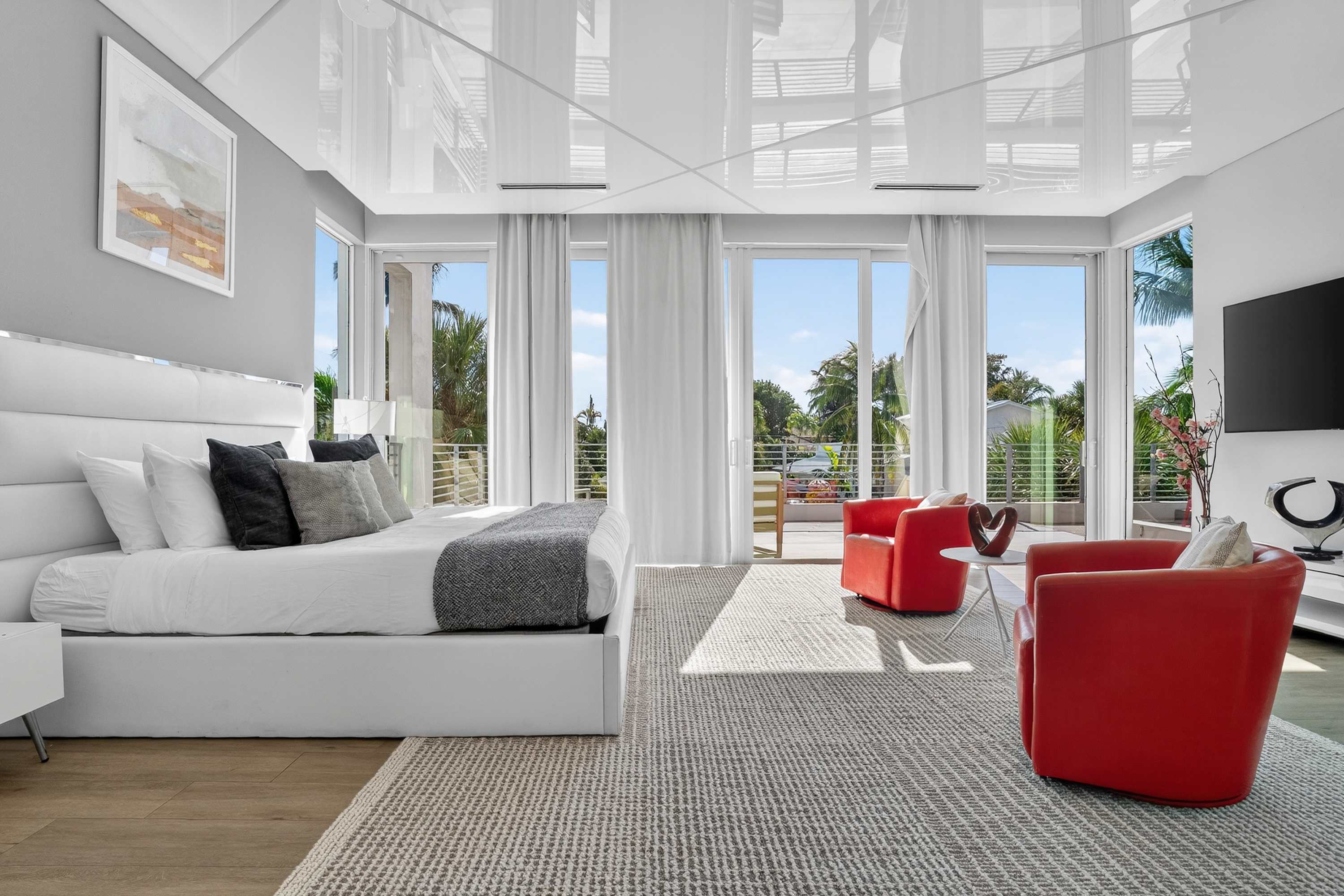 Villa Solara | Fort Lauderdale | Home with Pool and Private Balcony photo 38