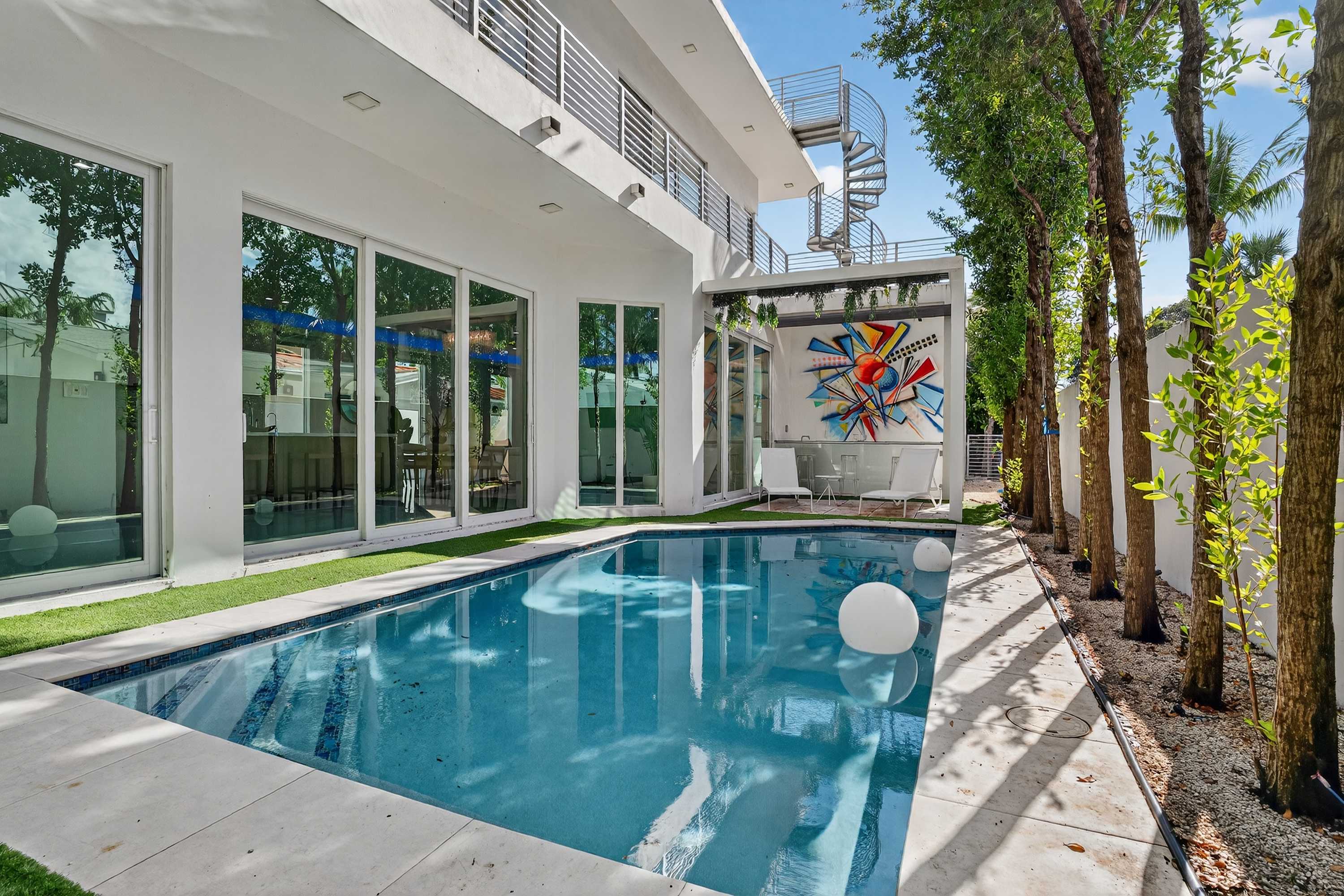 Villa Solara | Fort Lauderdale | Home with Pool and Private Balcony photo 51