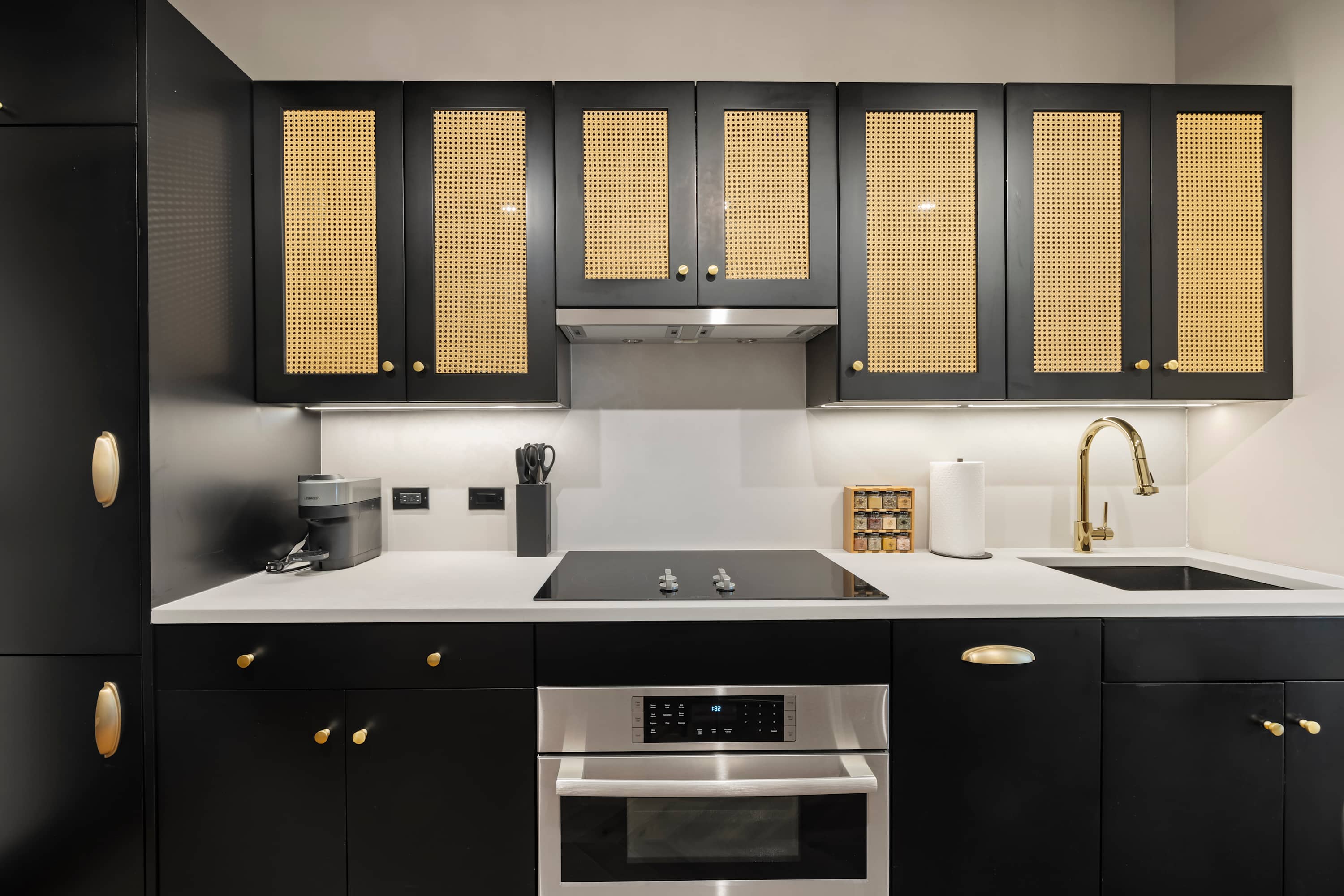 Freeman 401 | Lower East Side | Condo with Shared Amenities photo 8