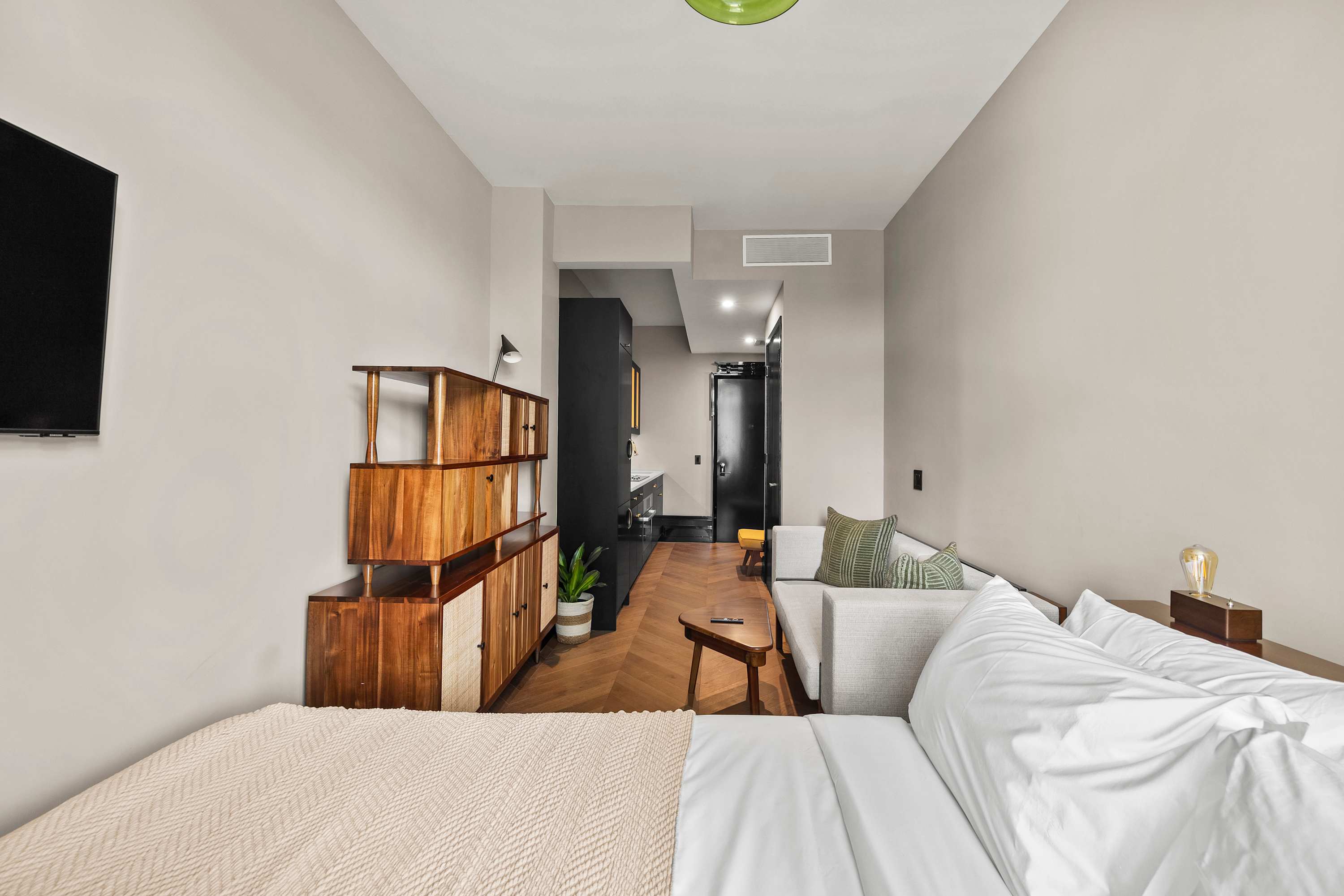 Freeman 602 | Lower East Side | Condo with Shared Amenities photo 3