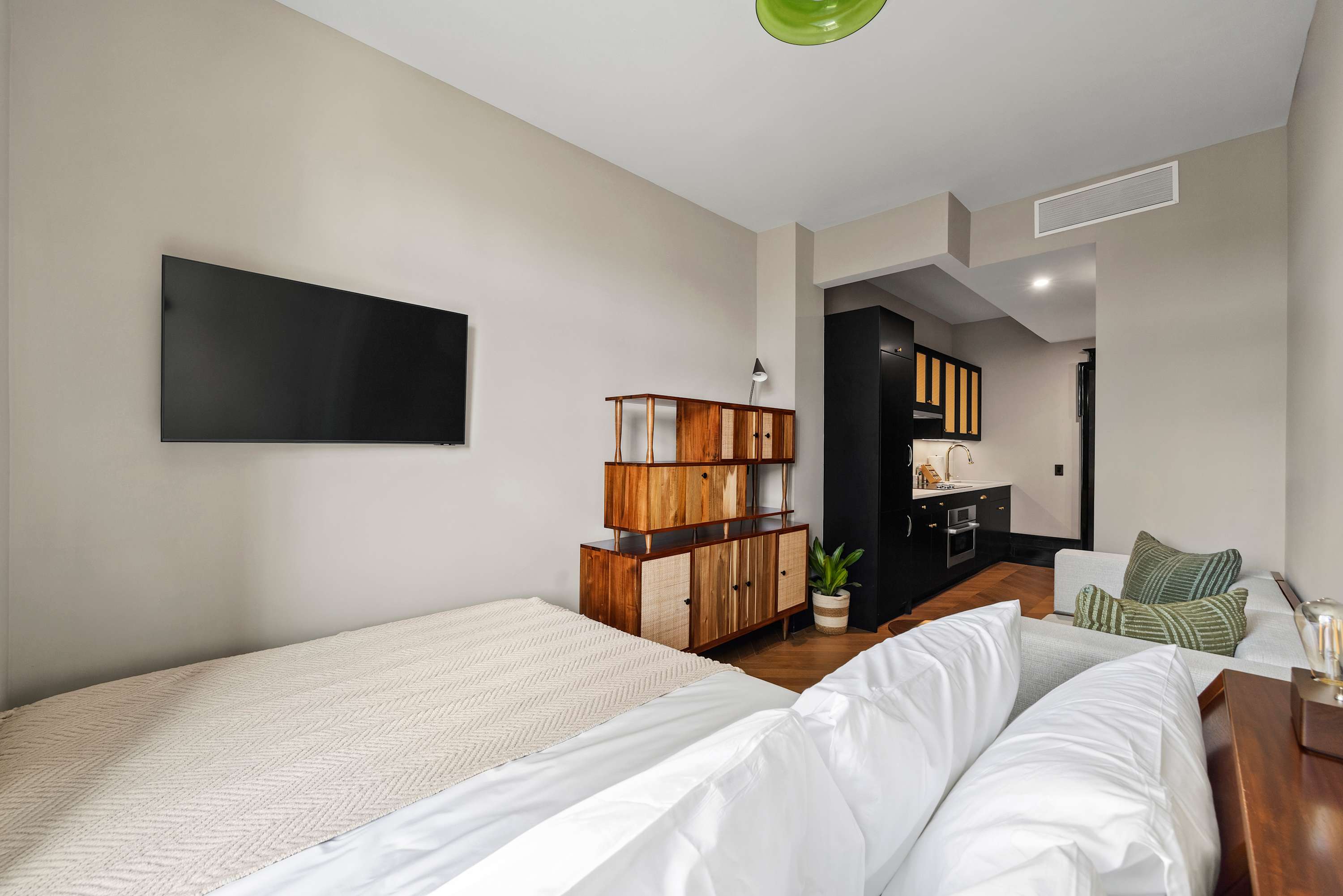 Freeman 602 | Lower East Side | Condo with Shared Amenities photo 11