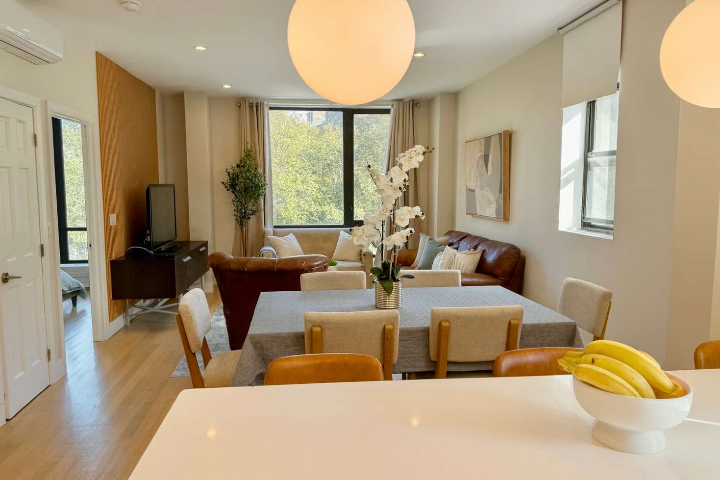 Eastbourne III | Upper East Side | Full-floor Apartment w/ Balcony photo 6