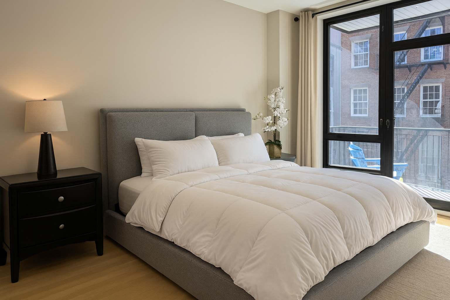 Eastbourne III | Upper East Side | Full-floor Apartment w/ Balcony photo 8