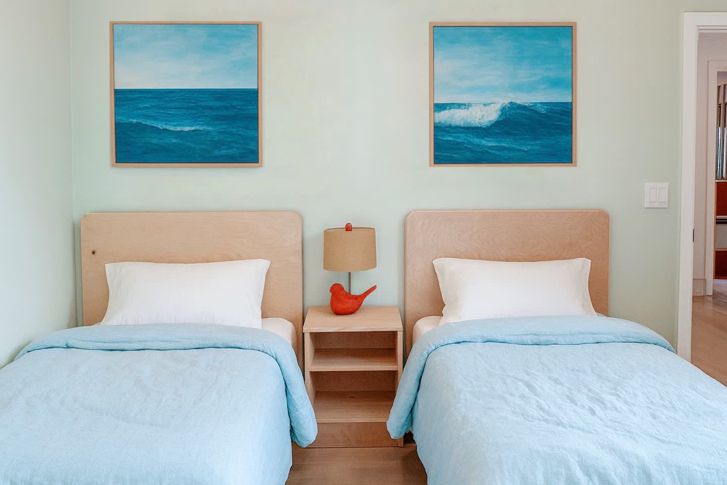 Eastbourne II | Upper East Side | Designer Apartment w/ Balcony photo 3