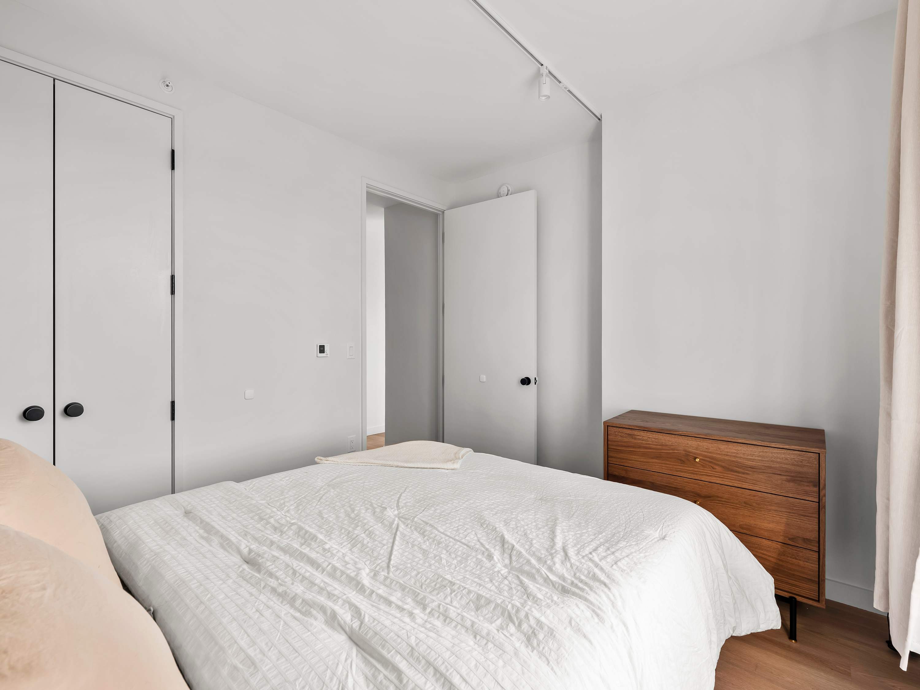Seren 205 | Greenpoint | Cozy Apartment w/ Private Balcony photo 19