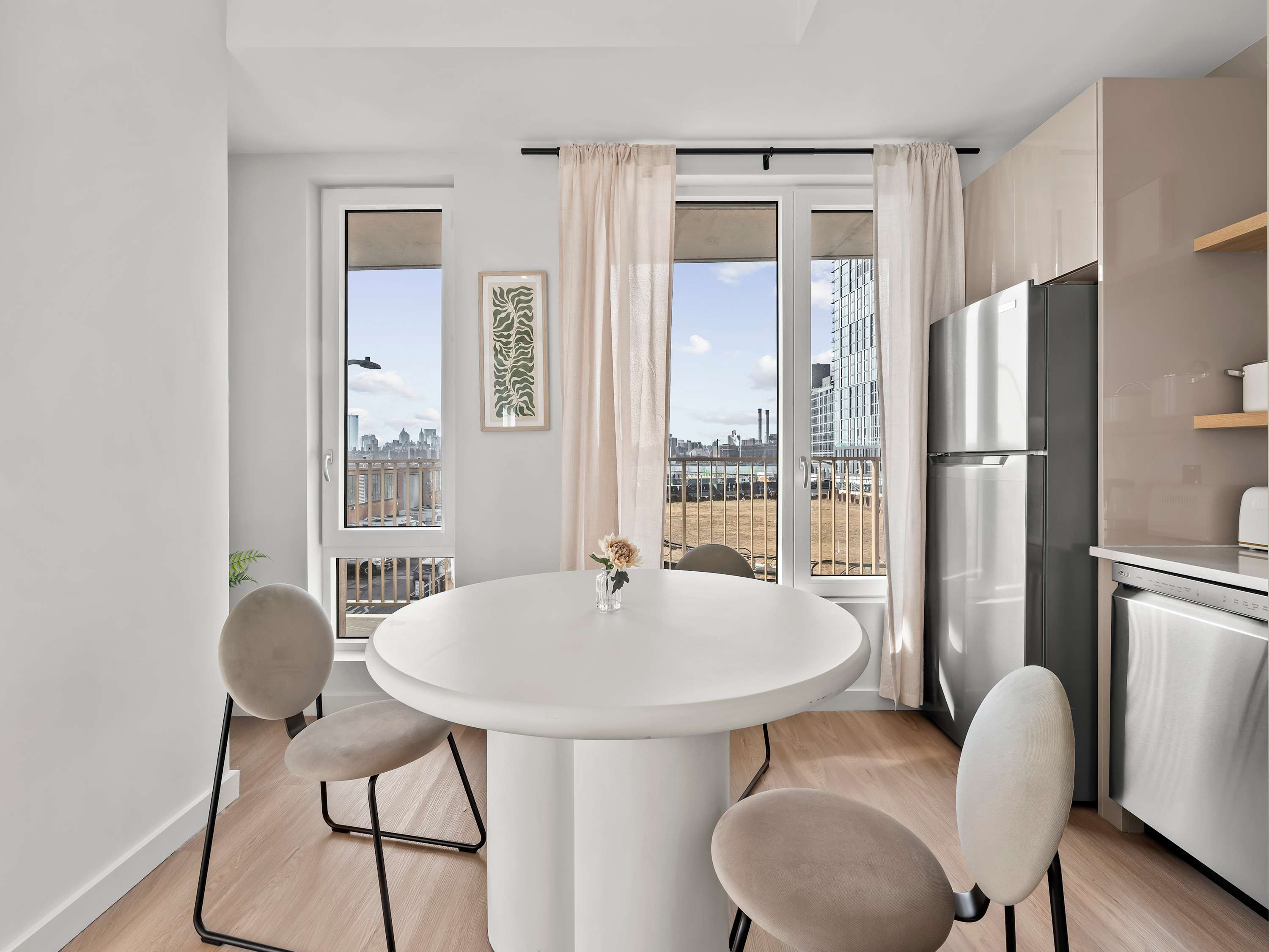Seren 205 | Greenpoint | Cozy Apartment w/ Private Balcony photo 9
