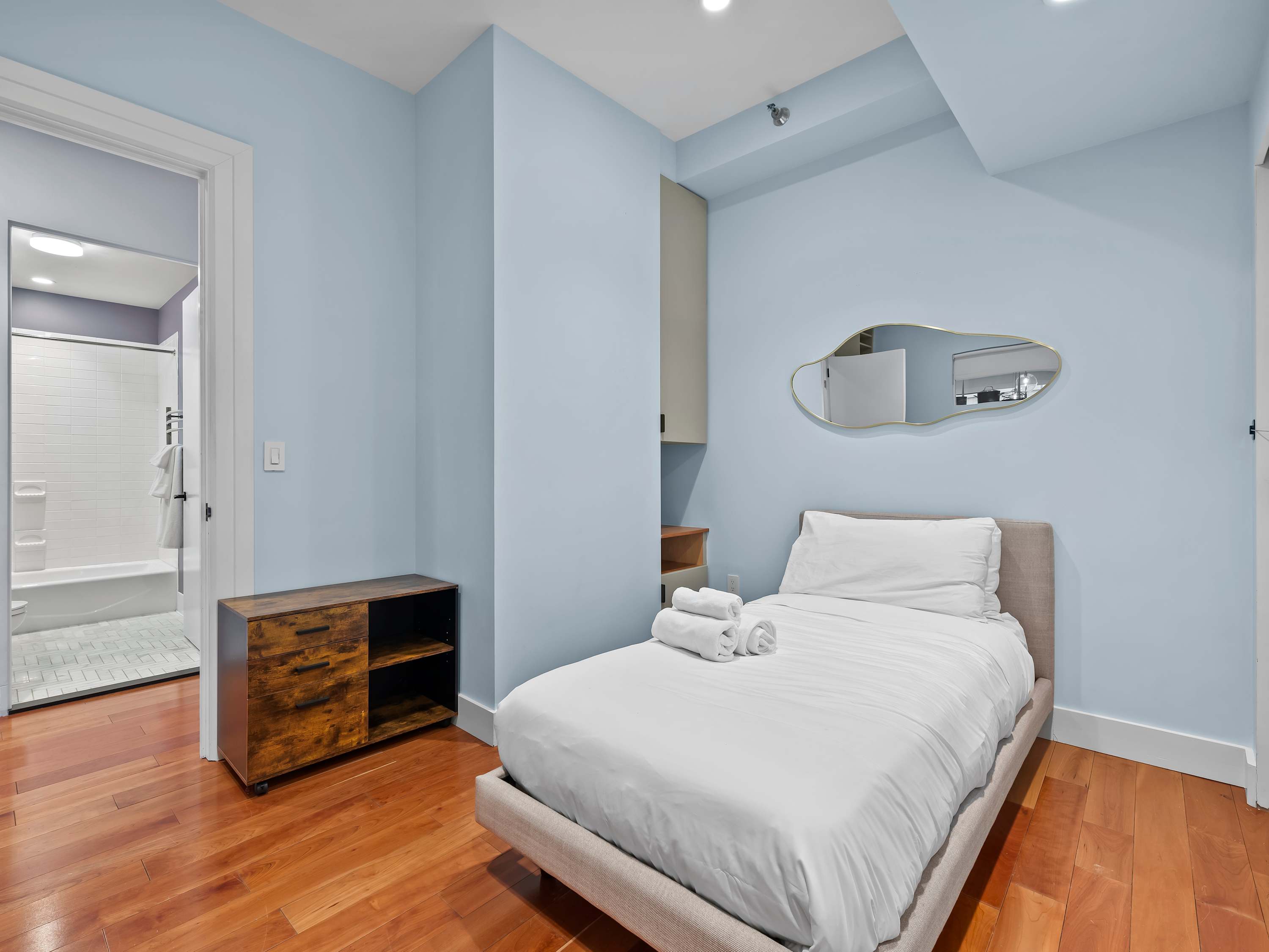 Skyline Terrace | Dumbo | Penthouse w/ Private Terrace & City Views photo 27