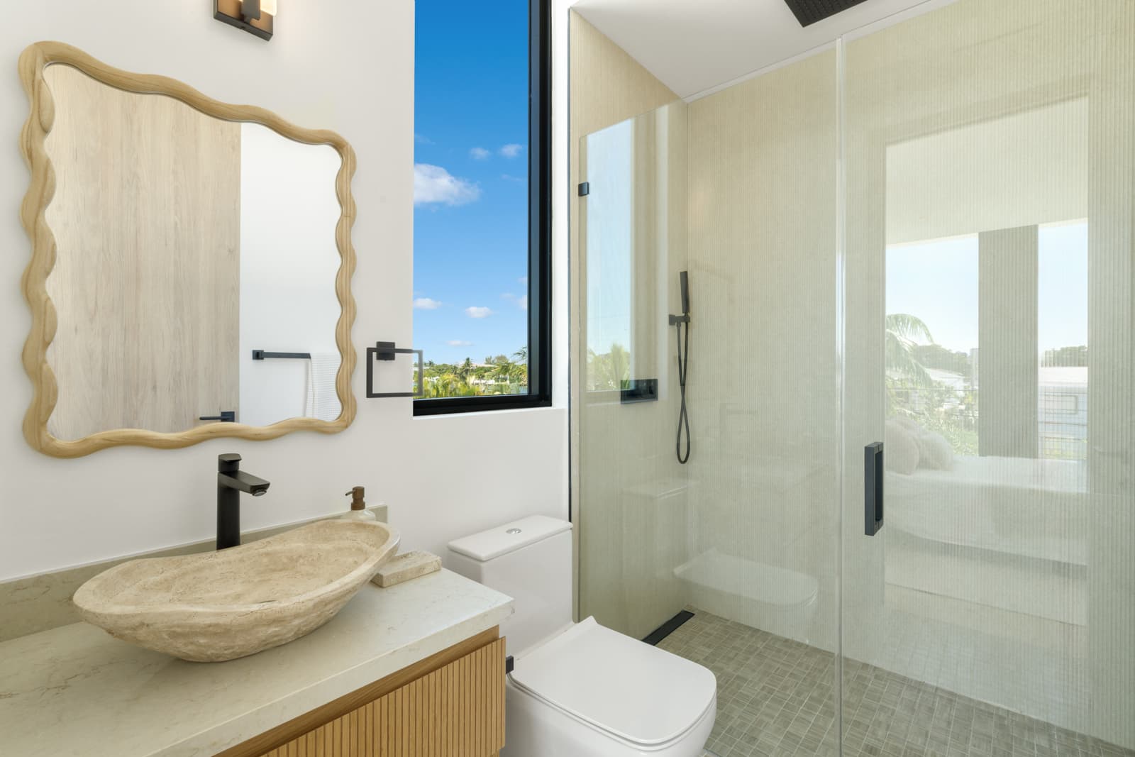 Villa Luma | Biscayne Point | Luxe Waterfront Home w/ Pool and Spa photo 20