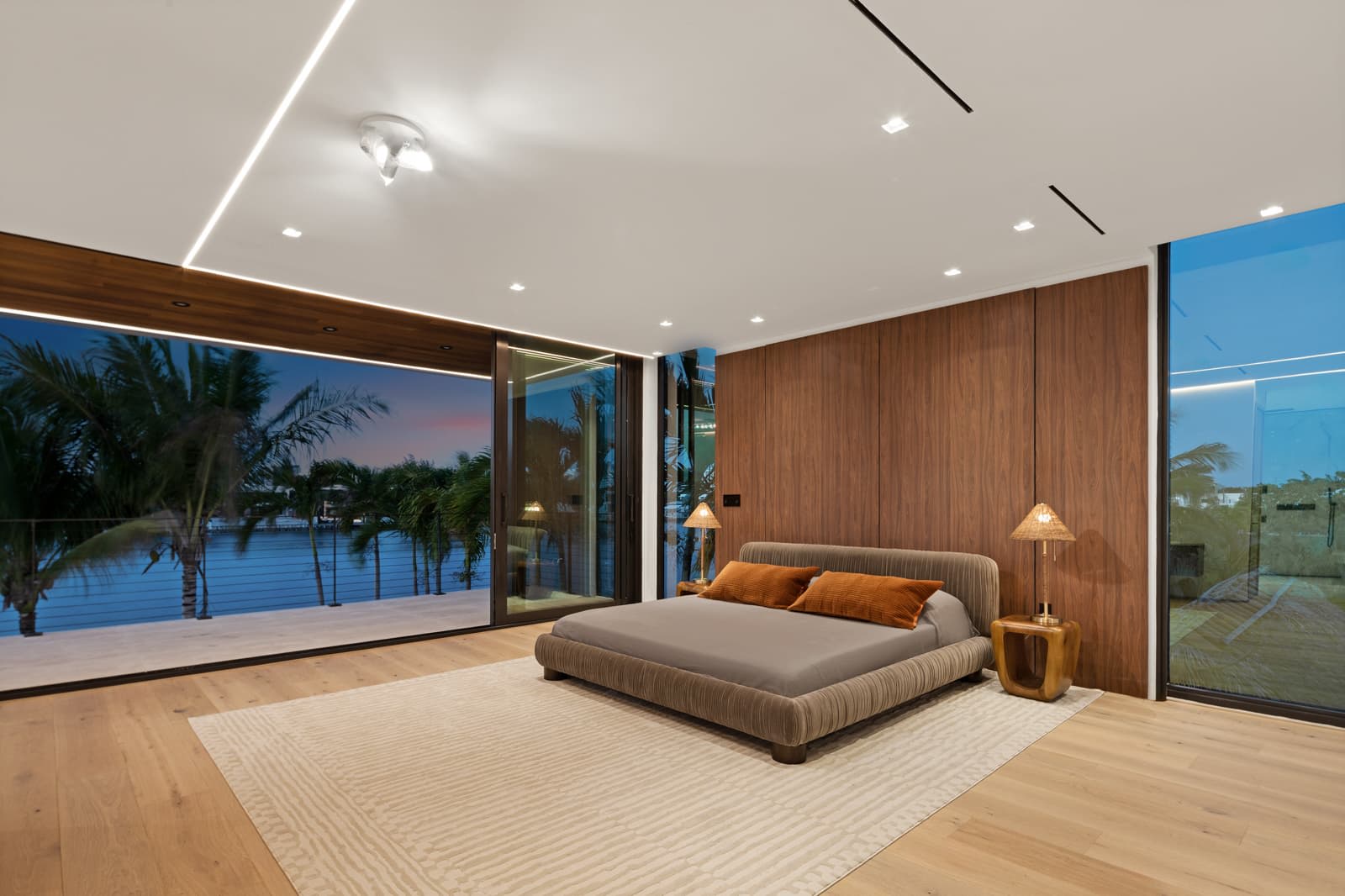 Villa Luma | Biscayne Point | Luxe Waterfront Home w/ Pool and Spa photo 8