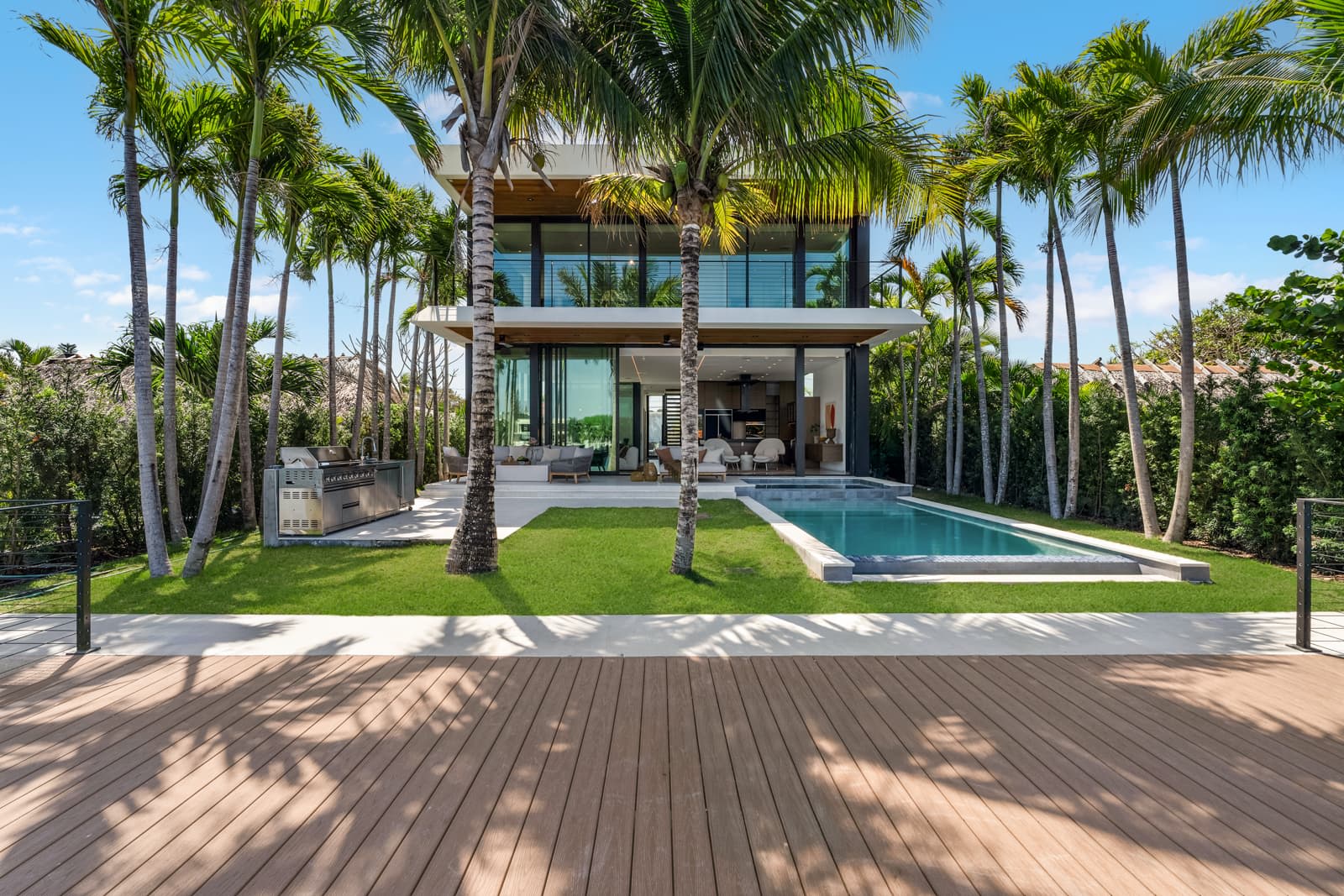 Villa Luma | Biscayne Point | Luxe Waterfront Home w/ Pool and Spa photo 26