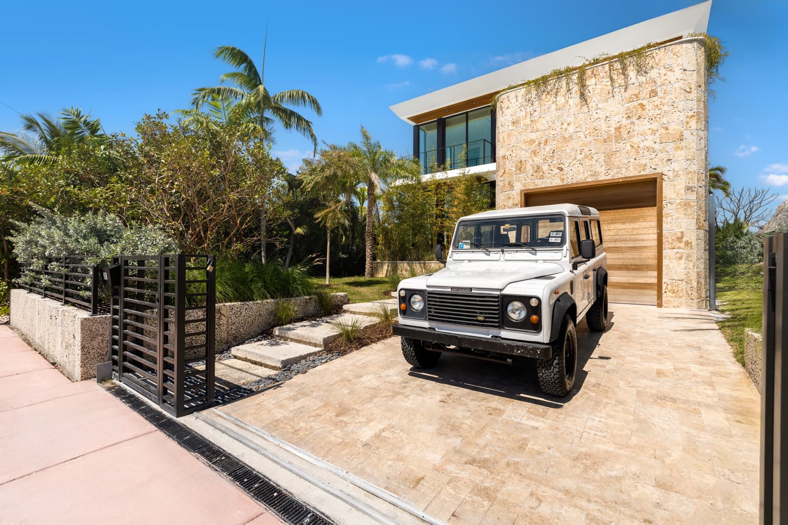 Villa Luma | Biscayne Point | Luxe Waterfront Home w/ Pool and Spa photo 29