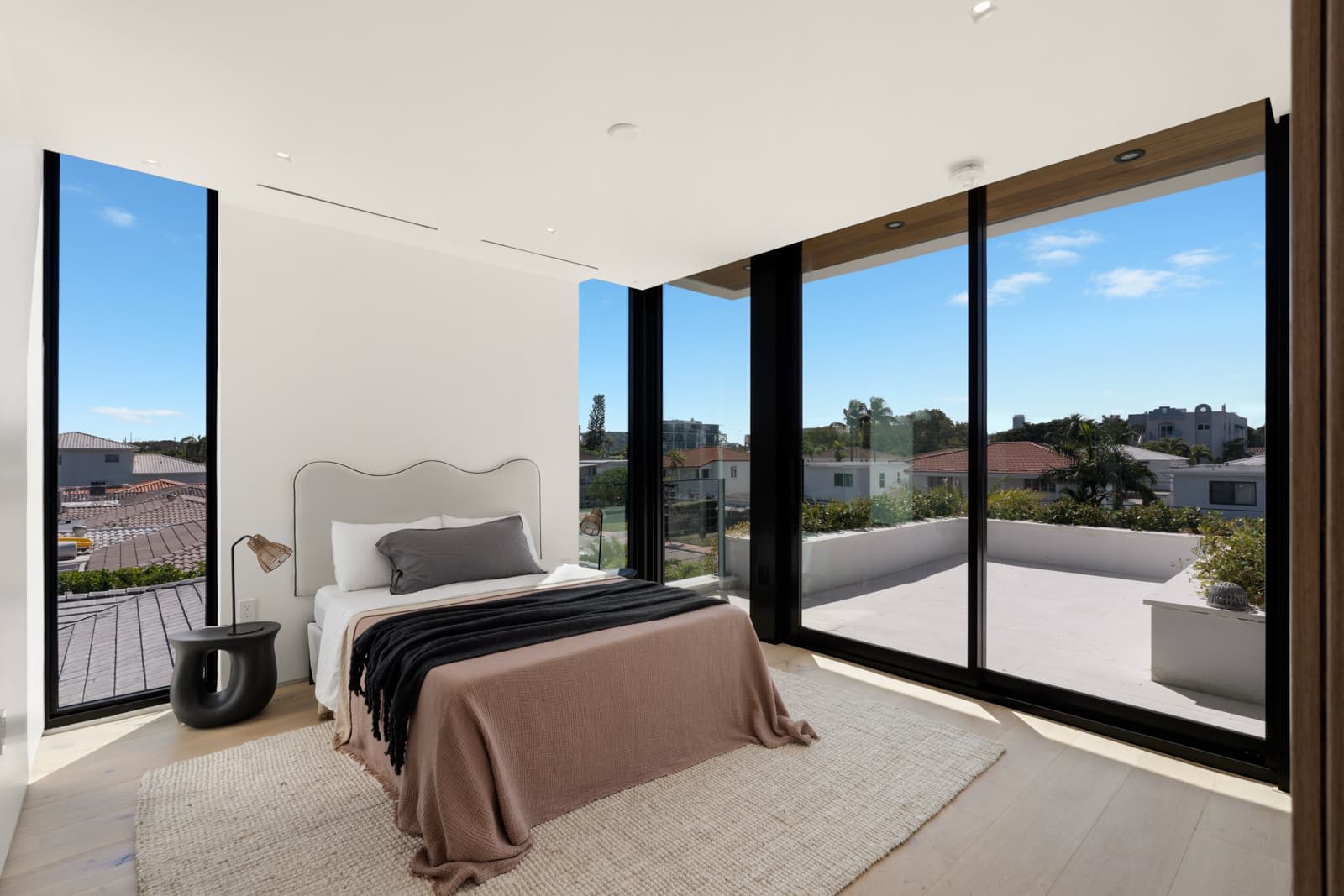 Villa Luma | Biscayne Point | Luxe Waterfront Home w/ Pool and Spa photo 12