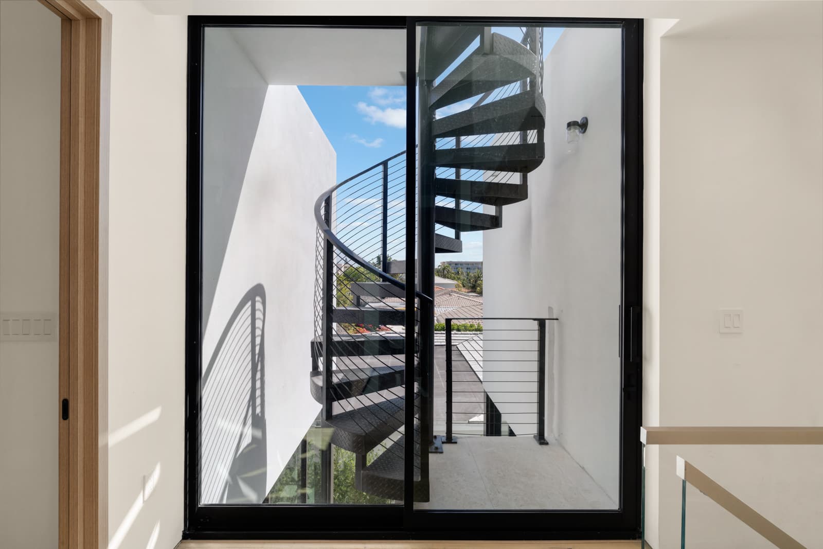 Villa Luma | Biscayne Point | Luxe Waterfront Home w/ Pool and Spa photo 18