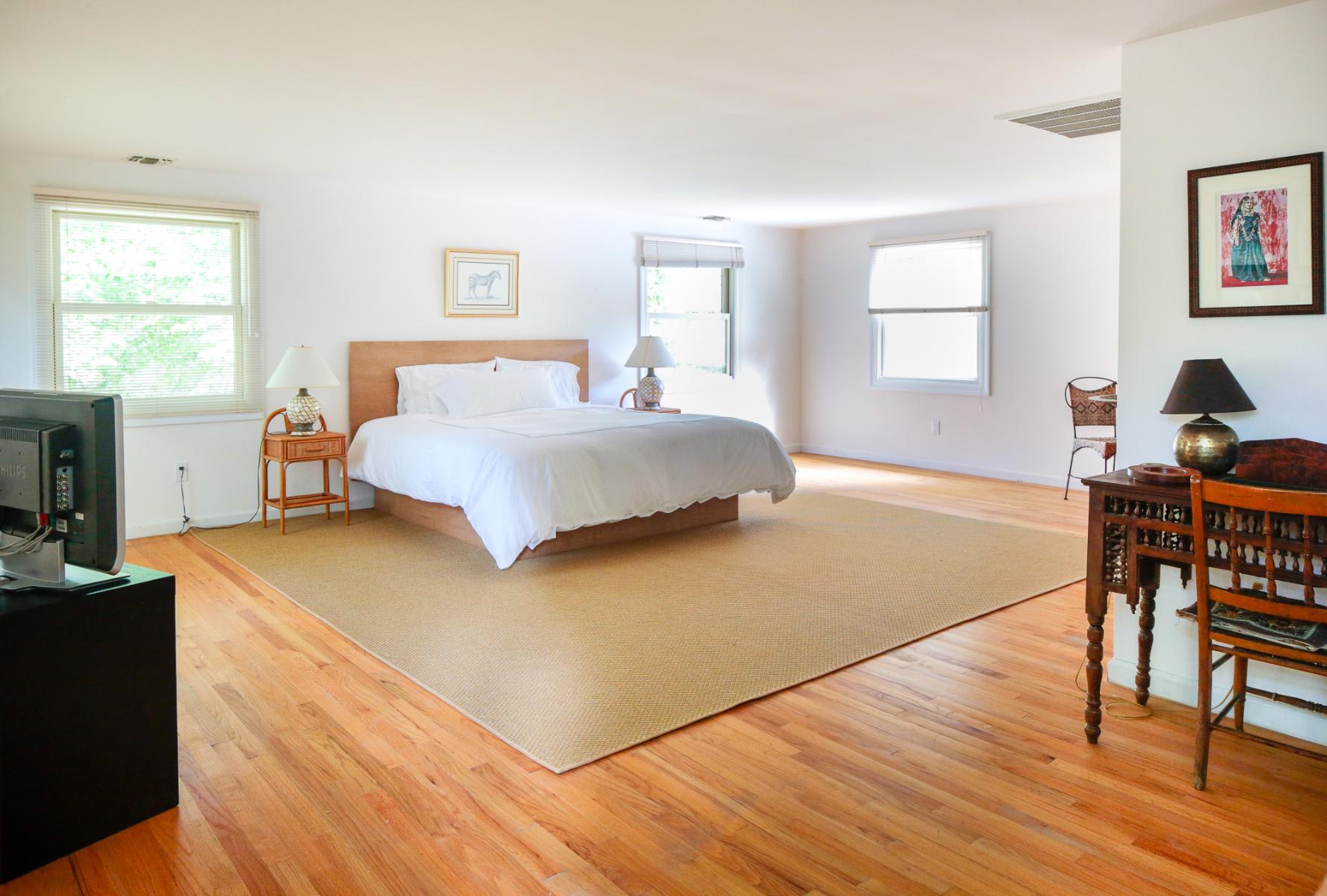 Narrow Lane Estate | Bridgehampton | Luxe Hamptons Estate w/ Pool & Grounds photo 7