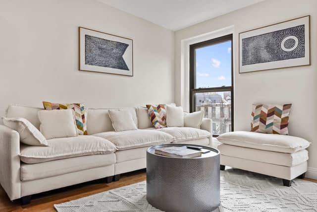 Image of Living space #4