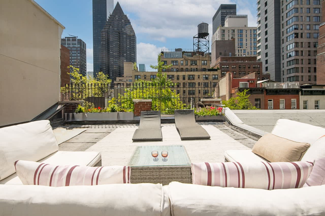 Diplomat IV | Midtown East | Designer Penthouse w/Shared Rooftop photo 4