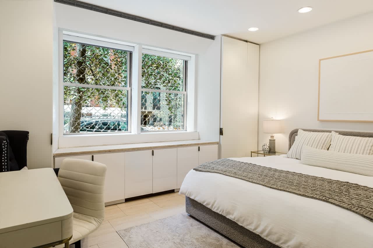 Diplomat I | Midtown East | Designer Duplex w/Garden & Shared Rooftop photo 16