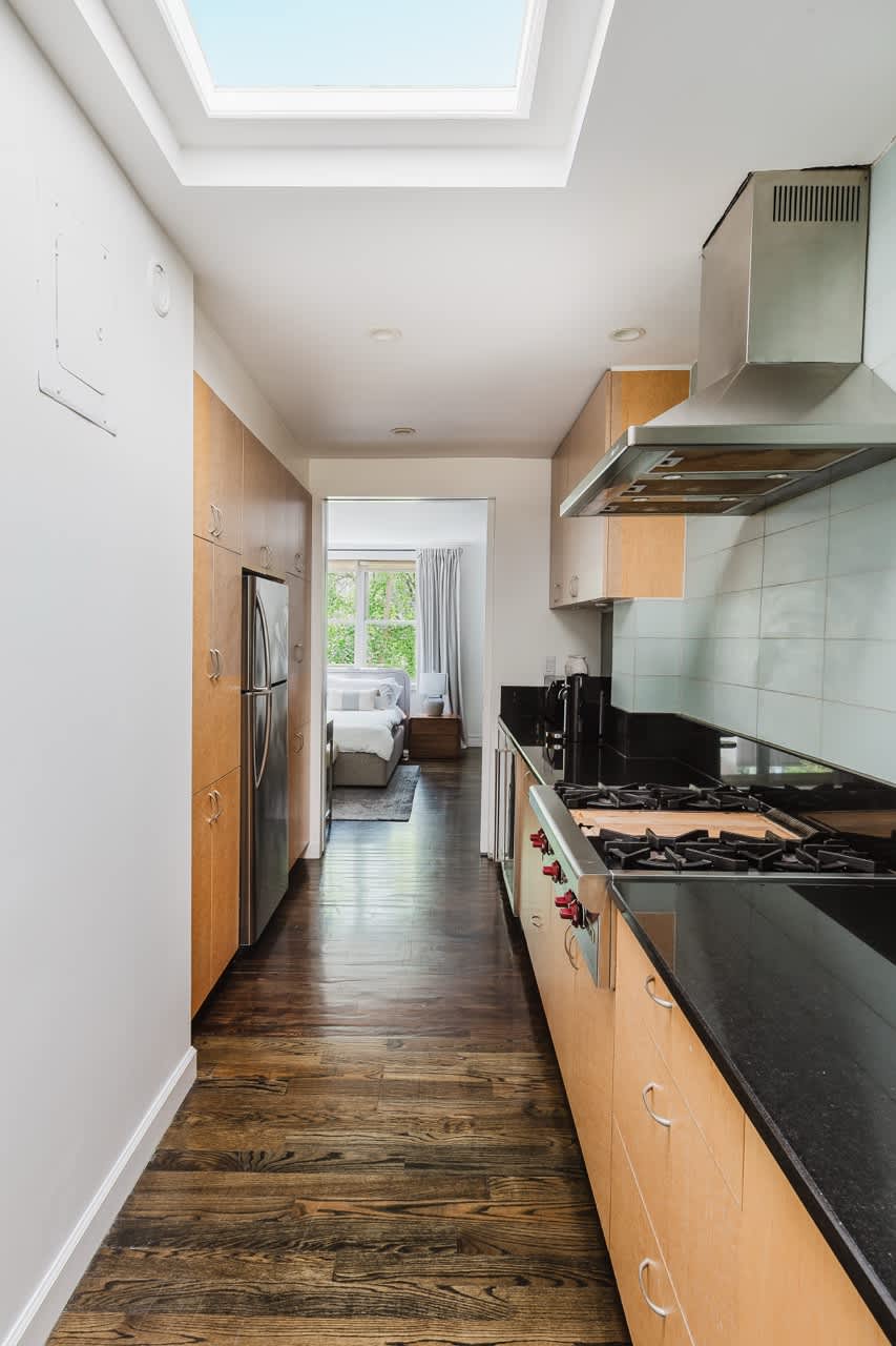 Diplomat IV | Midtown East | Designer Penthouse w/Shared Rooftop photo 11