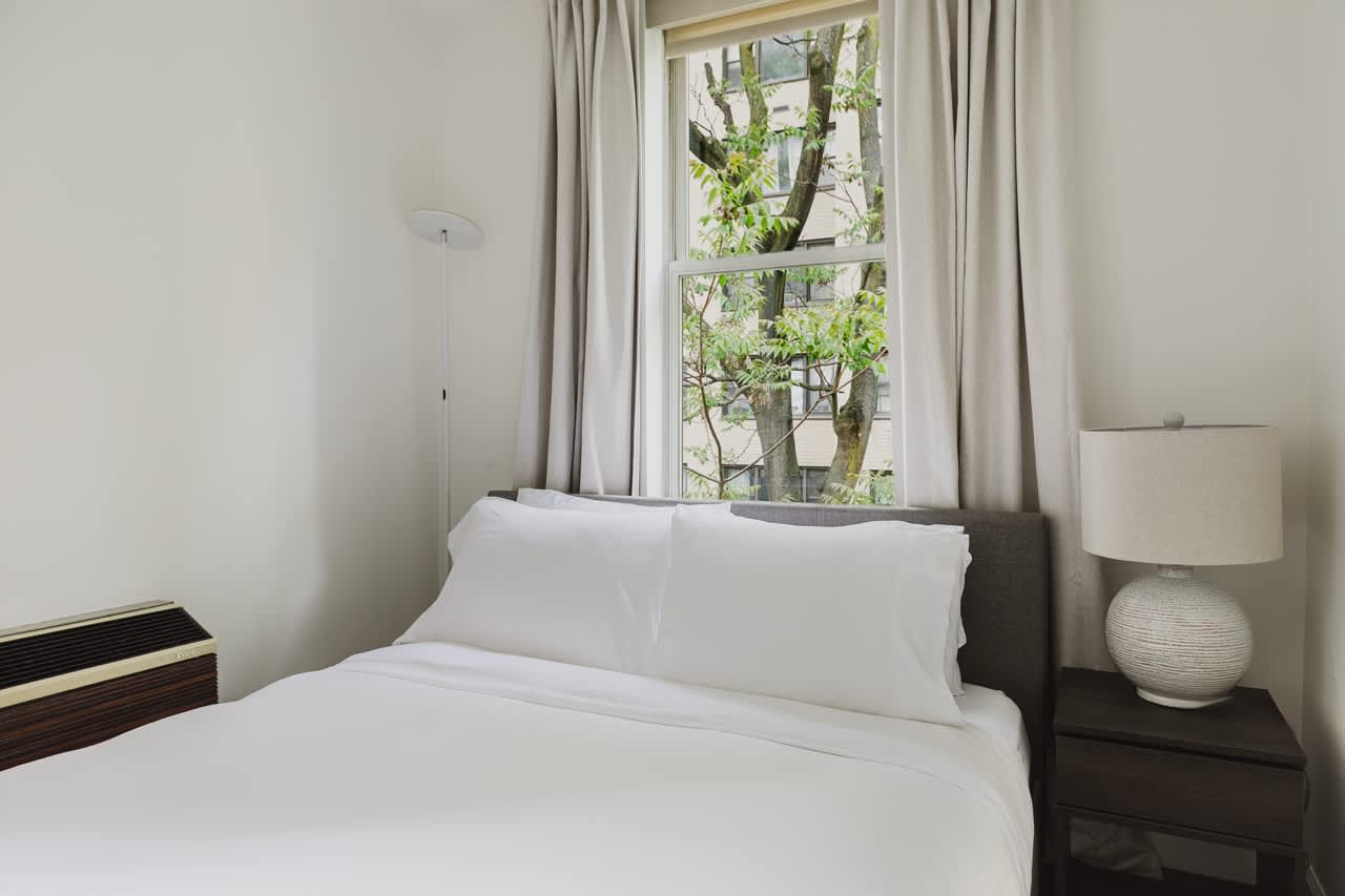 Diplomat IV | Midtown East | Designer Penthouse w/Shared Rooftop photo 26