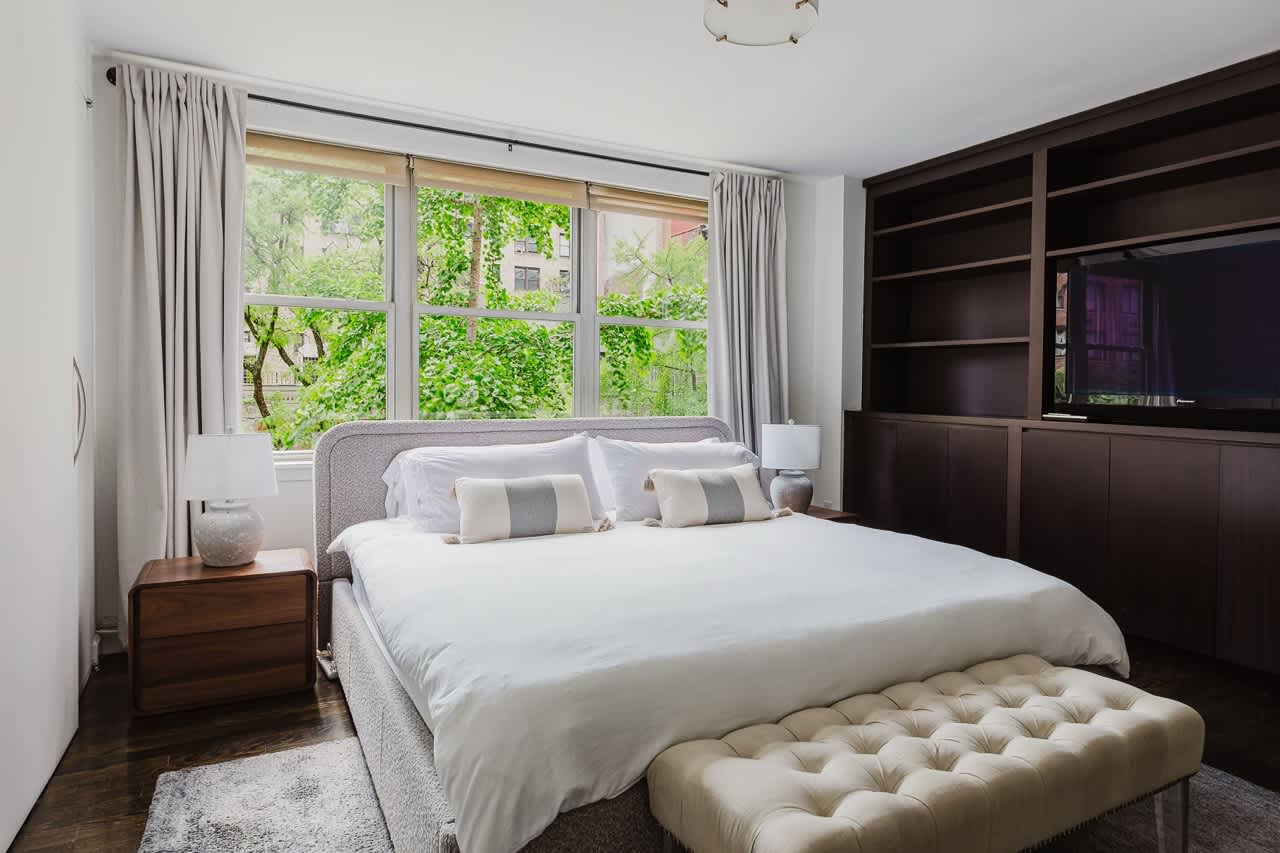 Diplomat IV | Midtown East | Designer Penthouse w/Shared Rooftop photo 15