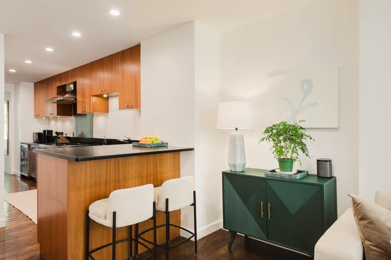 Diplomat III | Midtown East | Designer Apartment w/Shared Rooftop photo 9